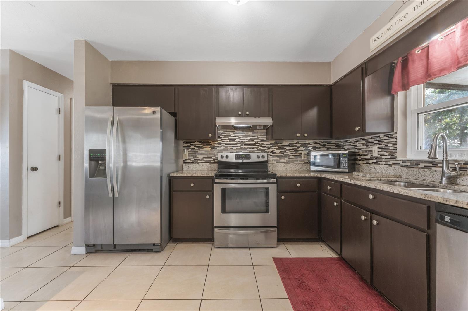 6512 2ND AVE NE, BRADENTON, FL, 34208