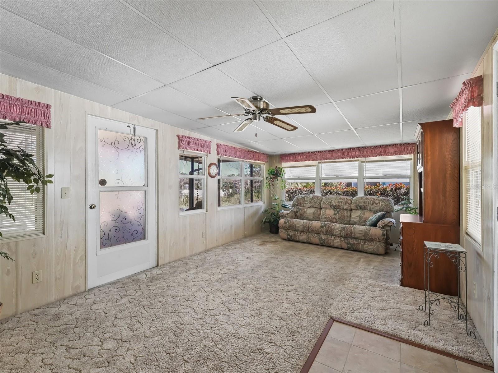 1303 E SCHWARTZ BLVD, THE VILLAGES, FL, 32159
