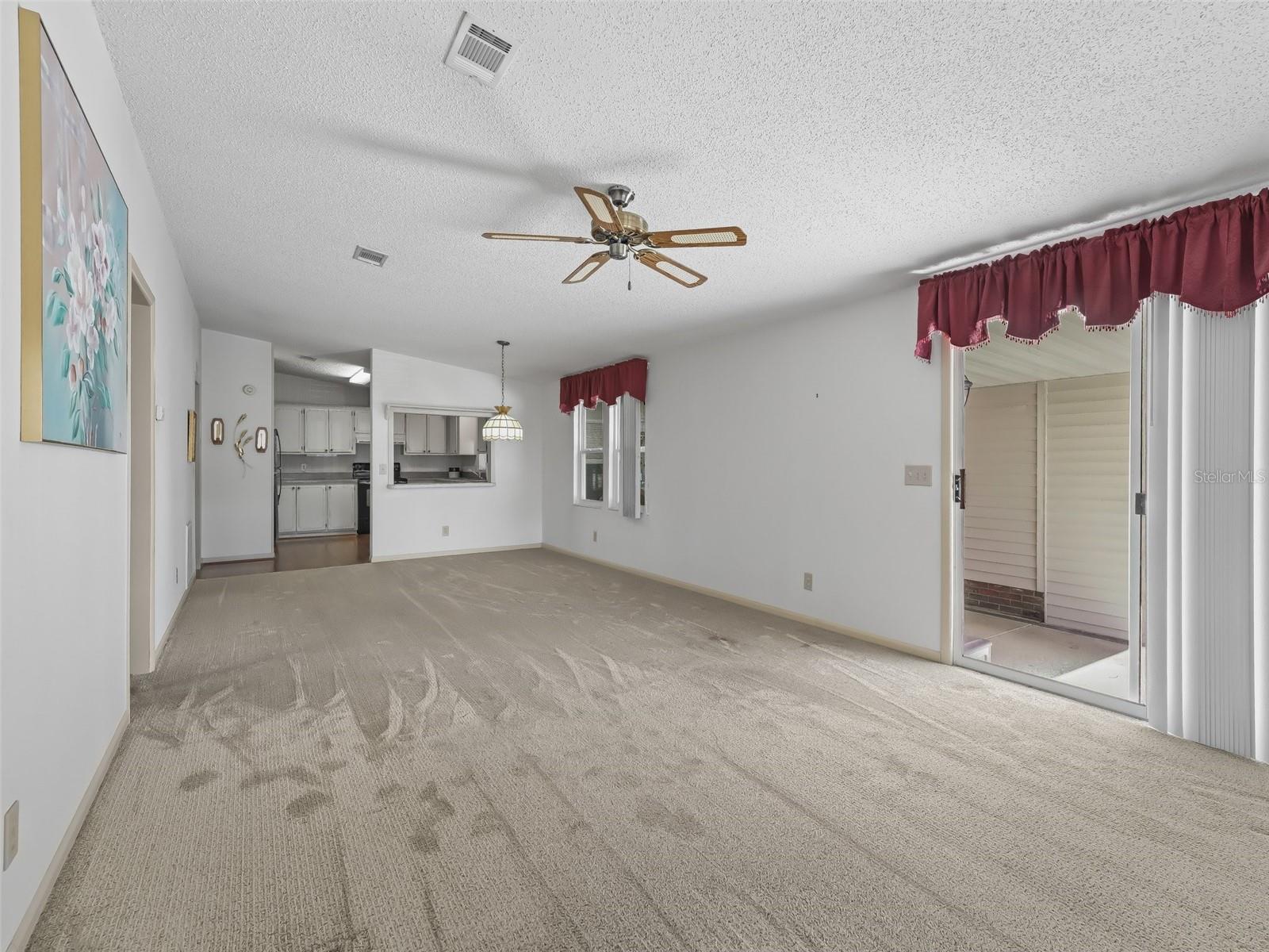 1303 E SCHWARTZ BLVD, THE VILLAGES, FL, 32159