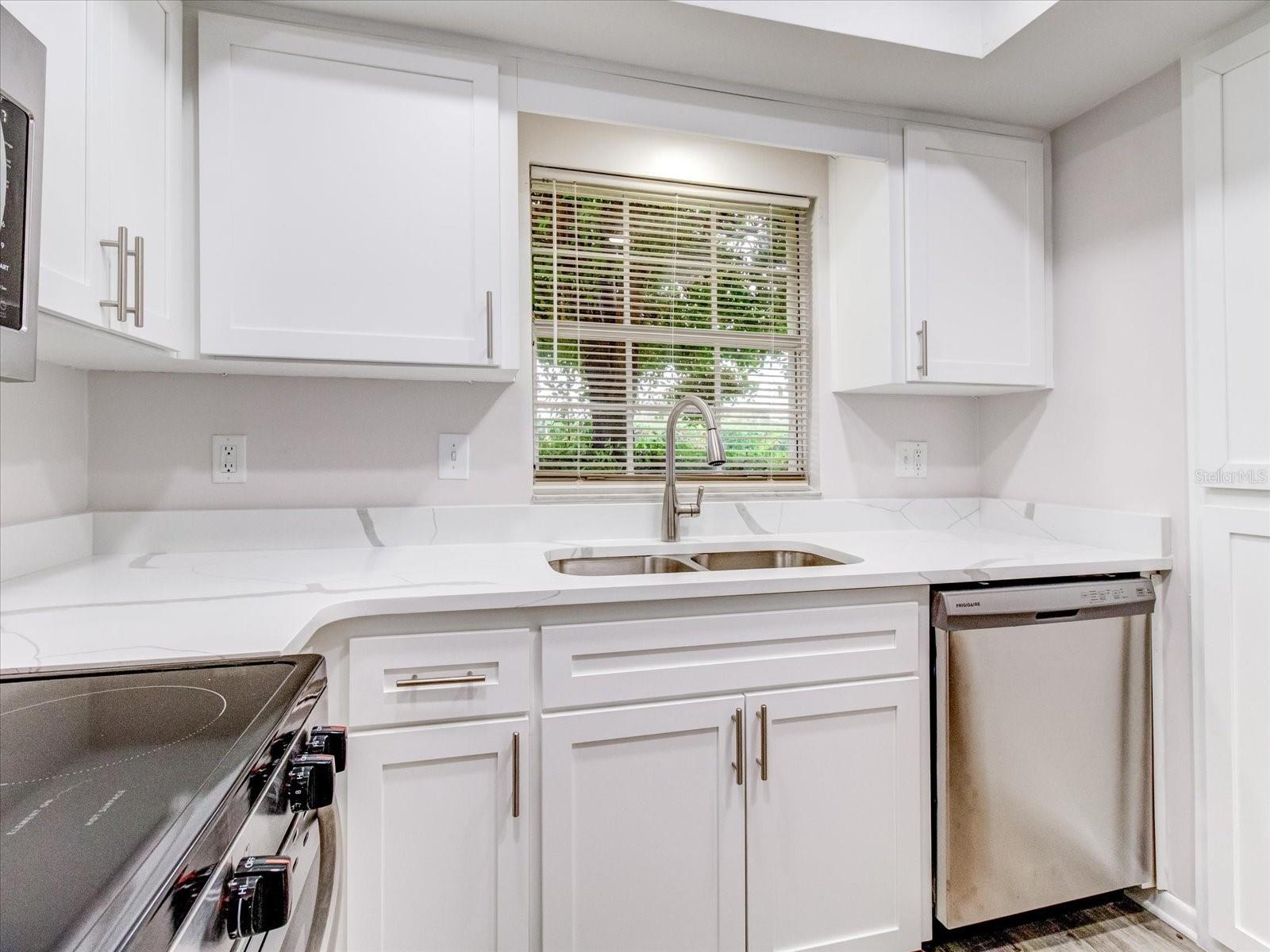 1505 CHATEAUX DE VILLE CT, CLEARWATER, FL, 33764