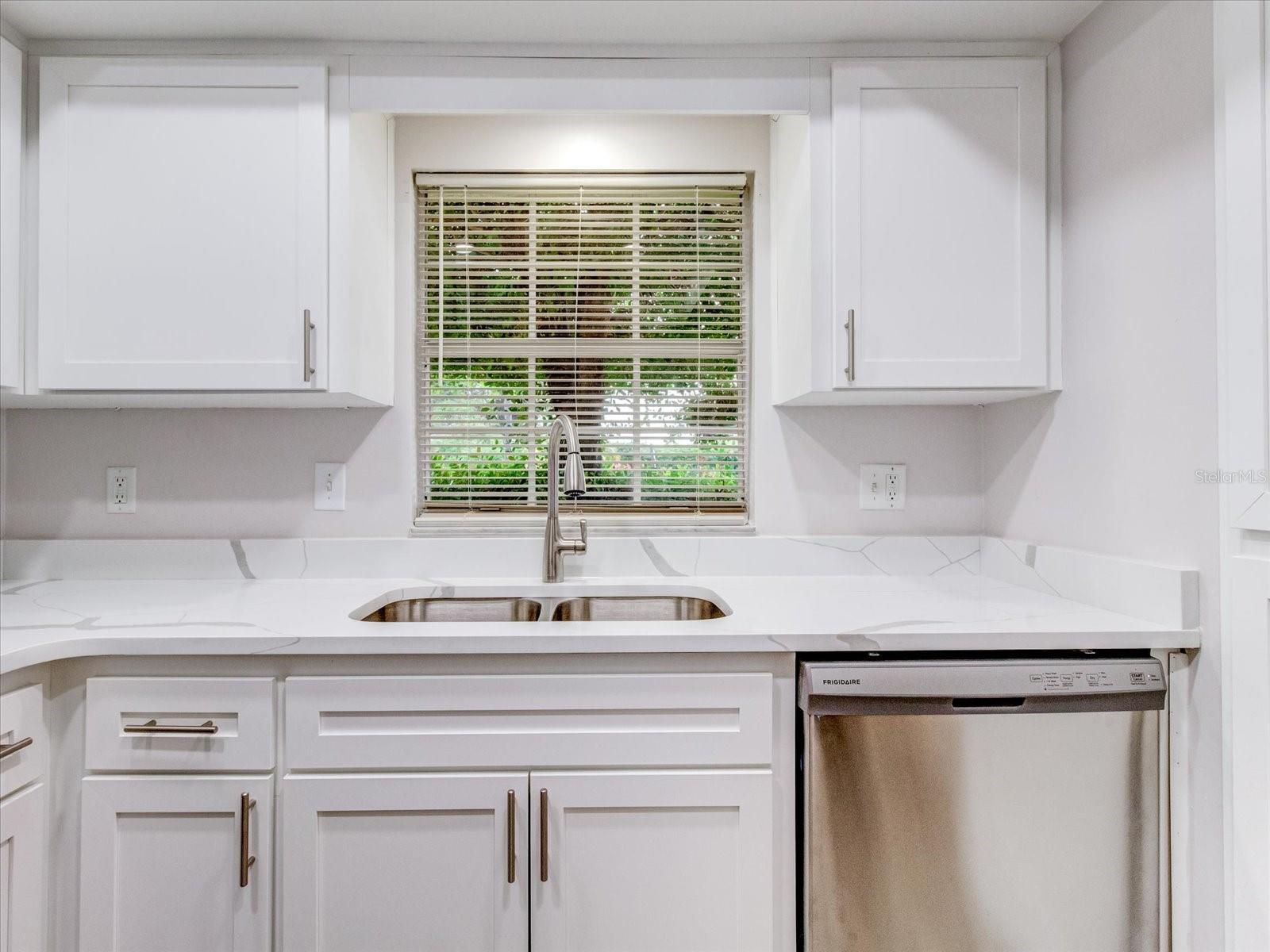 1505 CHATEAUX DE VILLE CT, CLEARWATER, FL, 33764