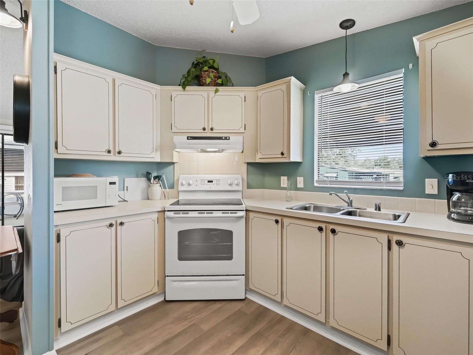 1210 TARPON LN, THE VILLAGES, FL, 32159