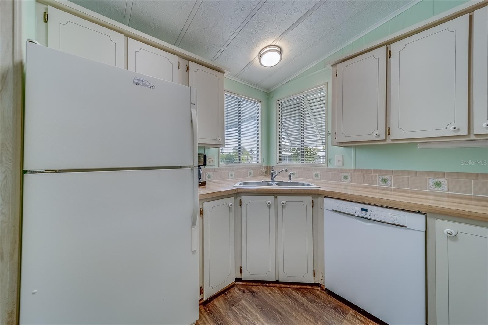 148 GULL AIRE BLVD, OLDSMAR, FL, 34677