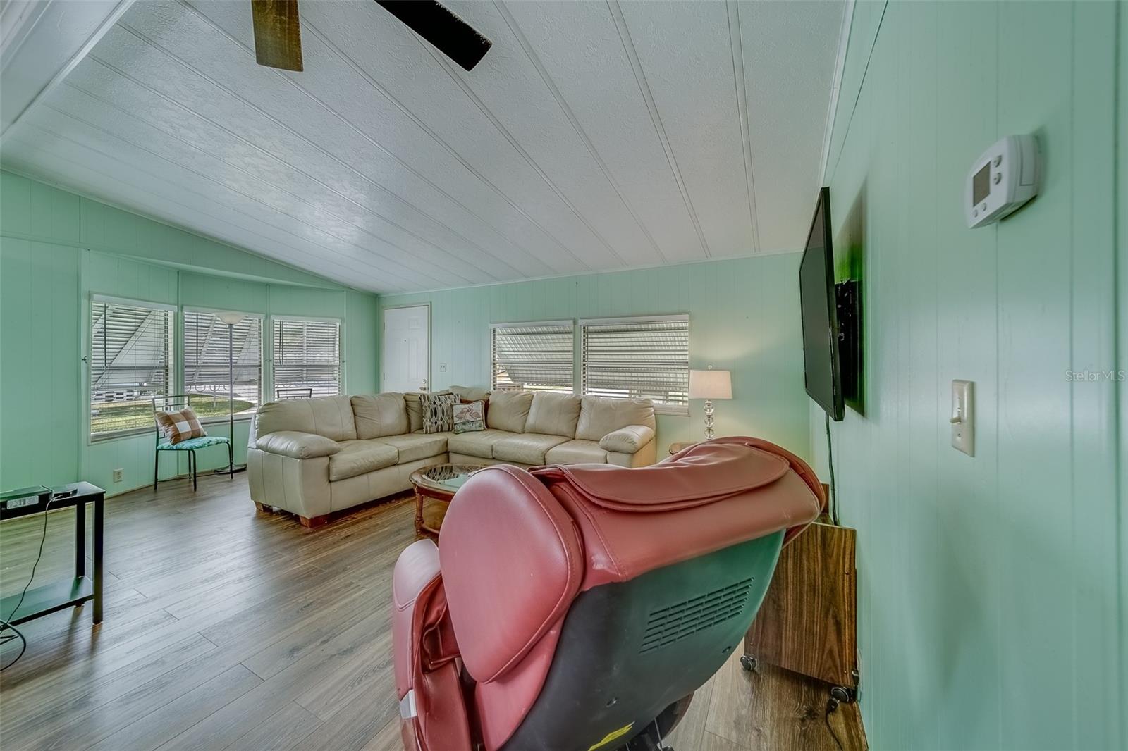 148 GULL AIRE BLVD, OLDSMAR, FL, 34677