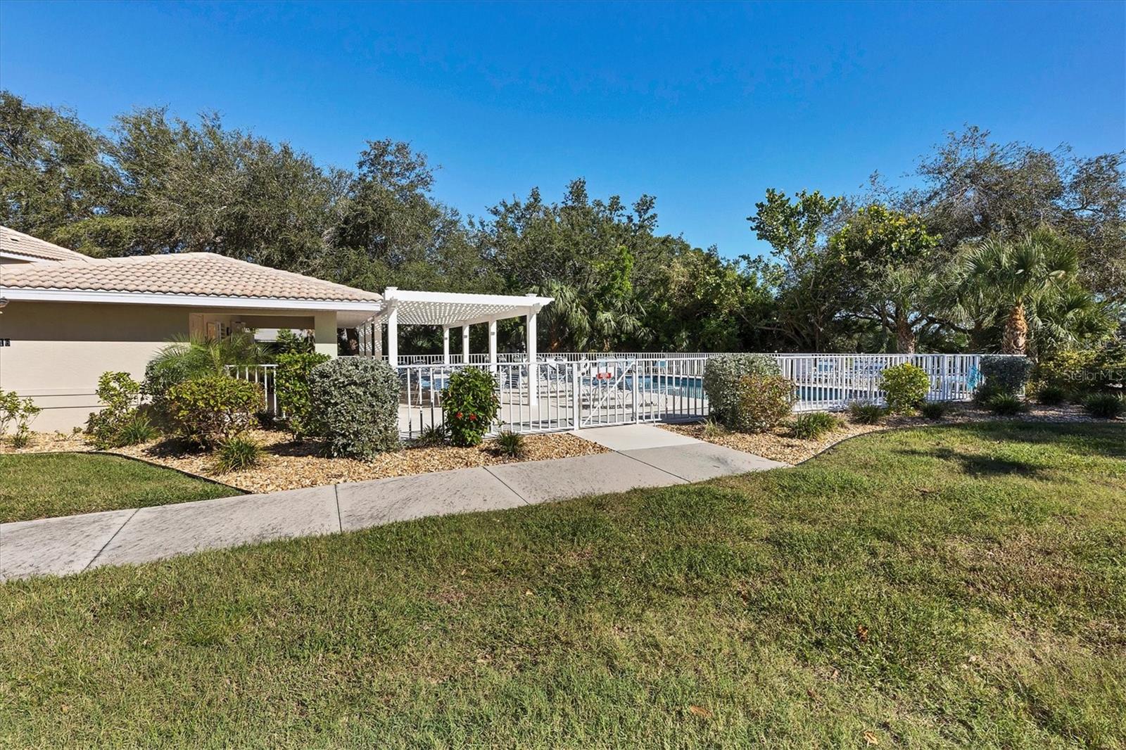 135 BRAEMAR AVE, VENICE, FL, 34293