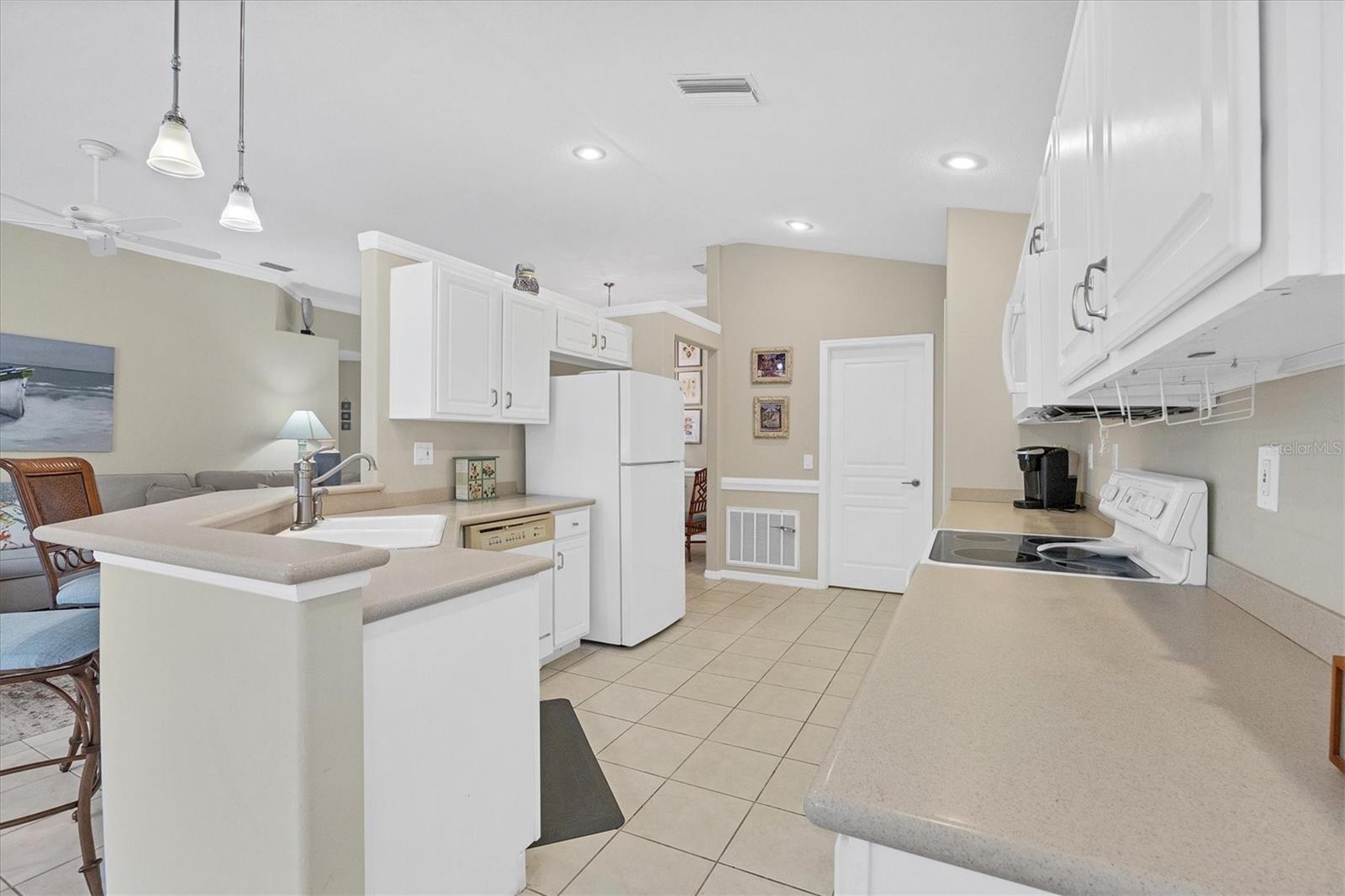 135 BRAEMAR AVE, VENICE, FL, 34293