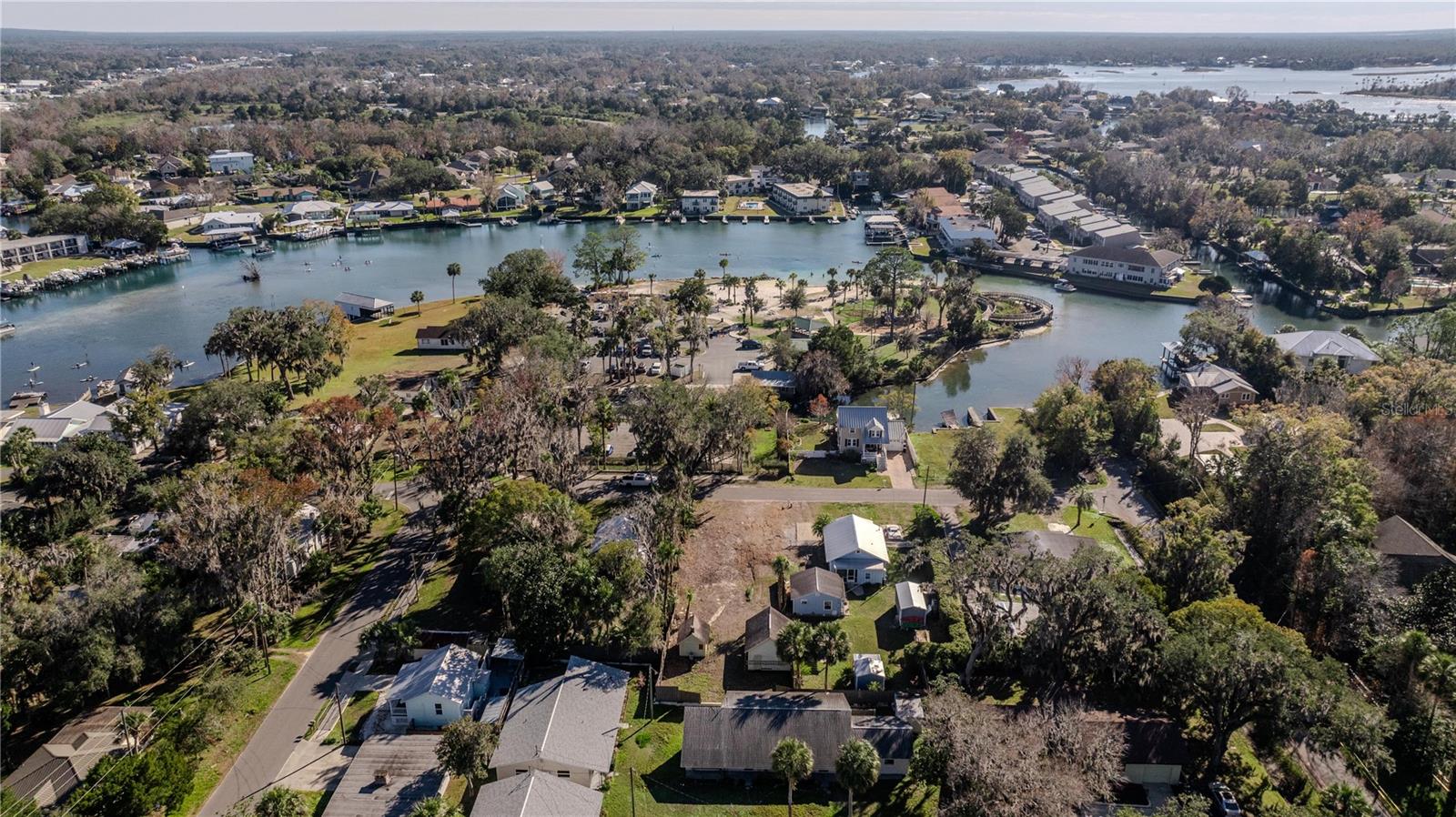 27 NE 2ND ST, CRYSTAL RIVER, FL, 34429
