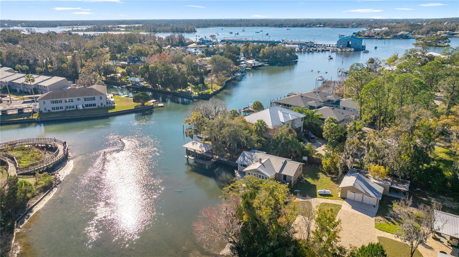27 NE 2ND ST, CRYSTAL RIVER, FL, 34429