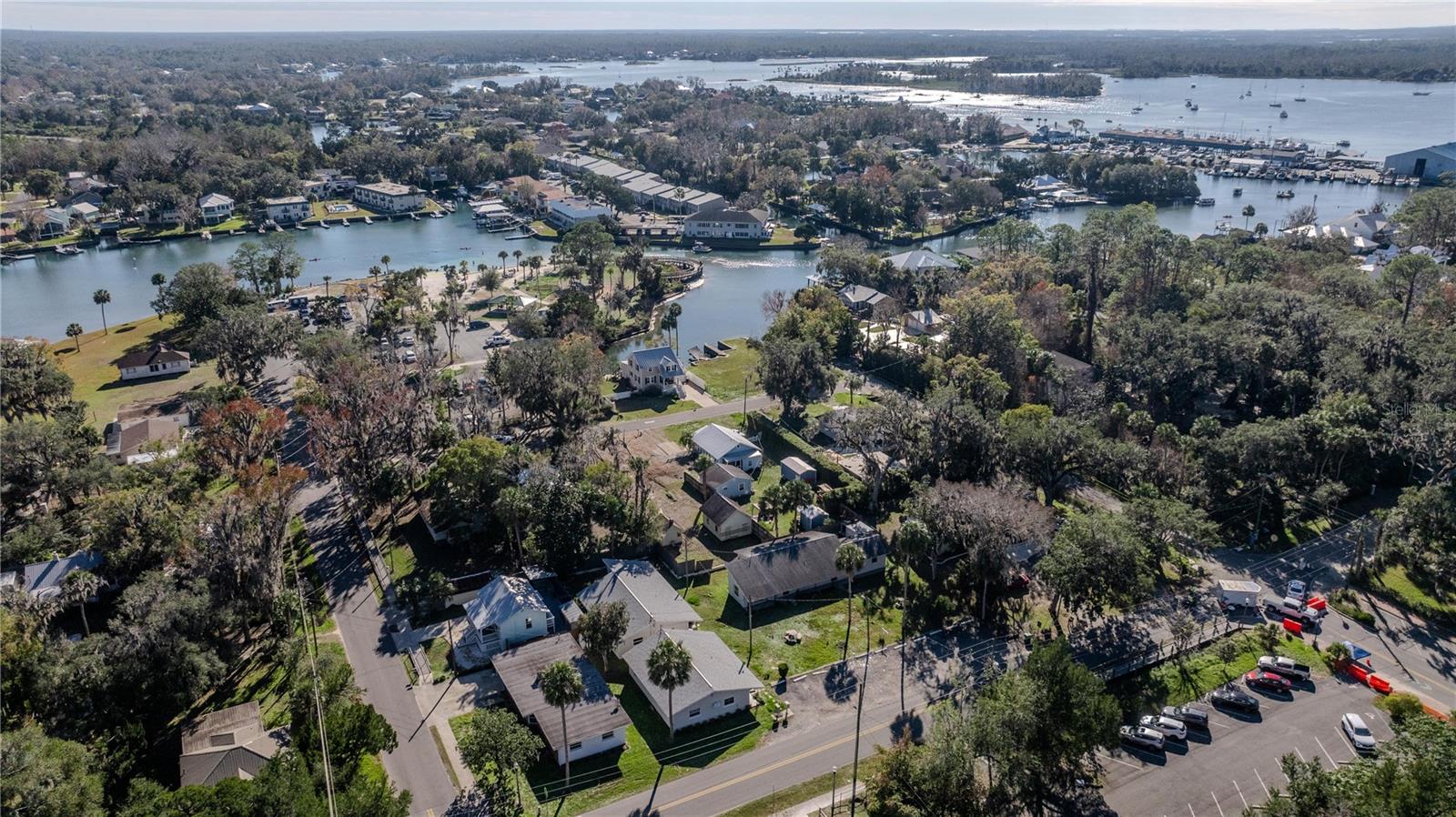 27 NE 2ND ST, CRYSTAL RIVER, FL, 34429