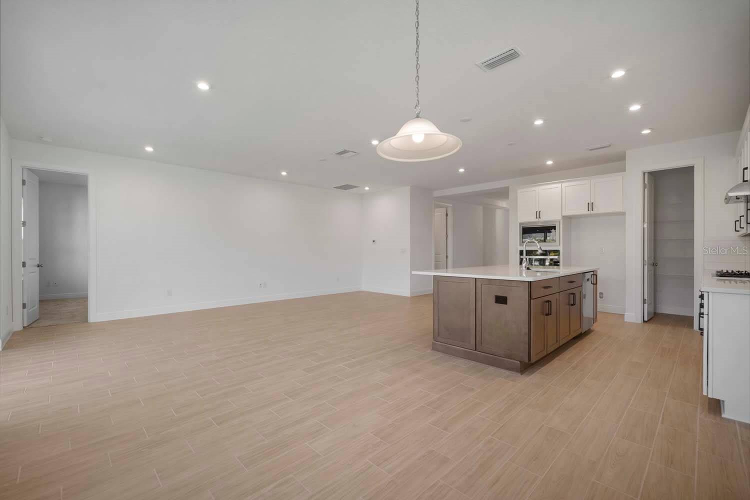 6212 BROAD FIELD AVE, APOLLO BEACH, FL, 33572