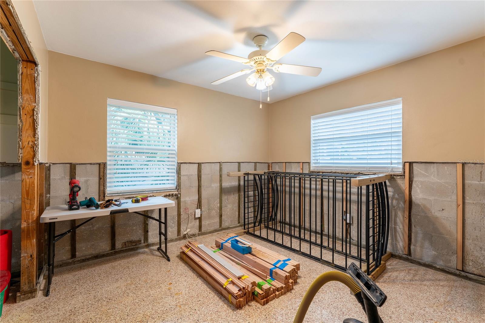 809 MANDALAY AVE, CLEARWATER BEACH, FL, 33767