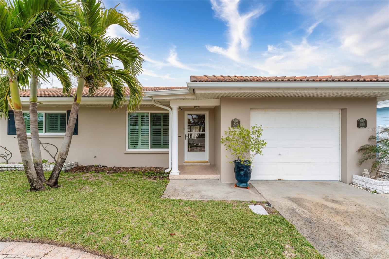 809 MANDALAY AVE, CLEARWATER BEACH, FL, 33767
