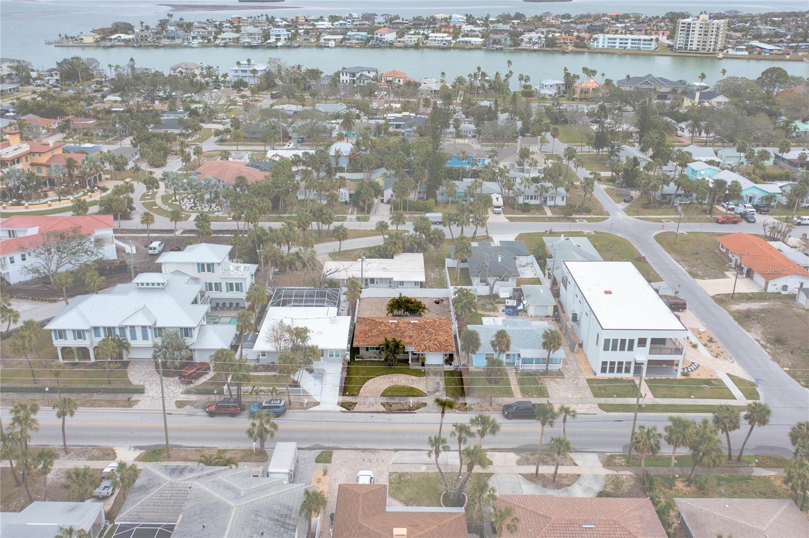 809 MANDALAY AVE, CLEARWATER BEACH, FL, 33767
