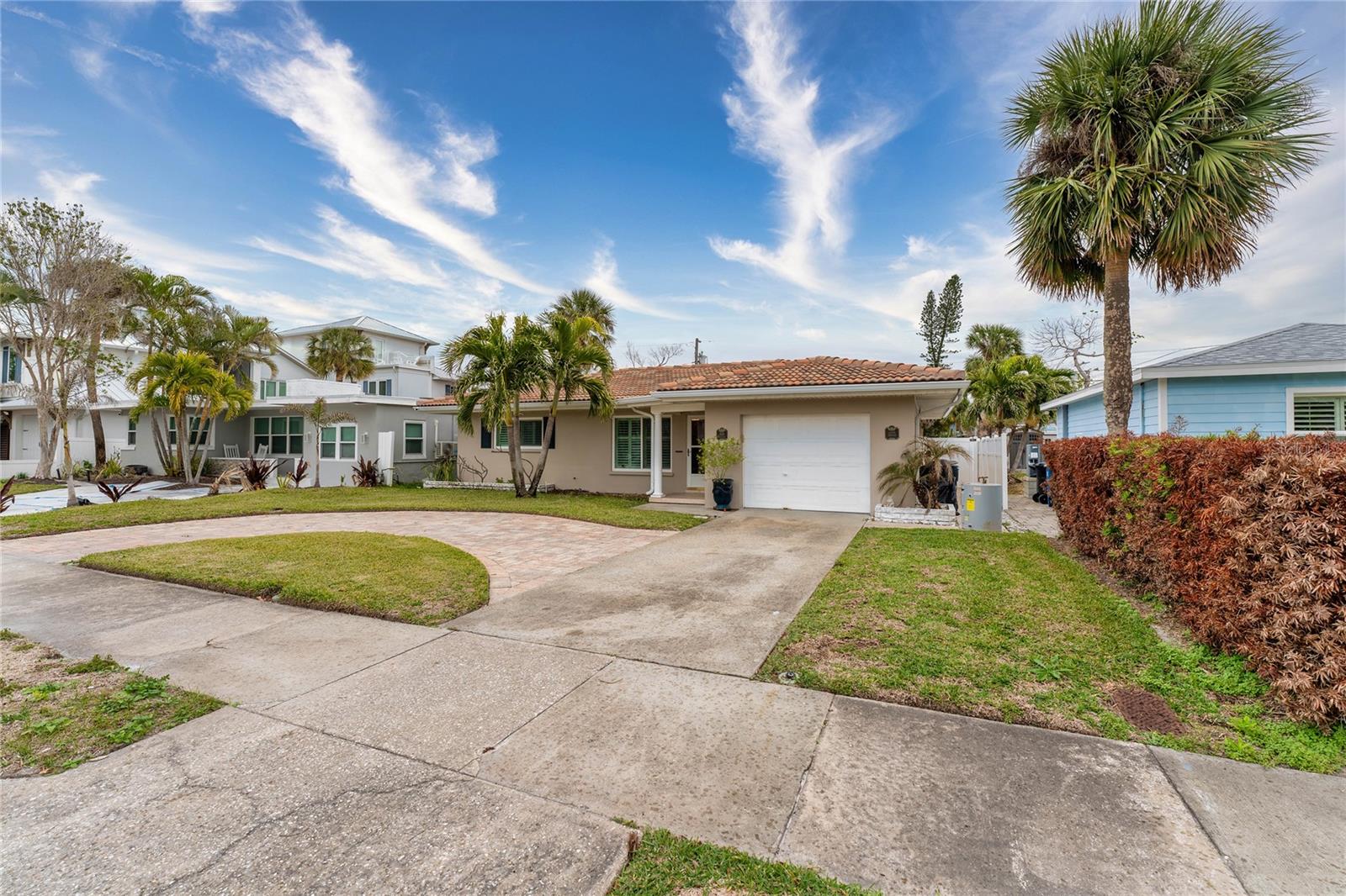 809 MANDALAY AVE, CLEARWATER BEACH, FL, 33767