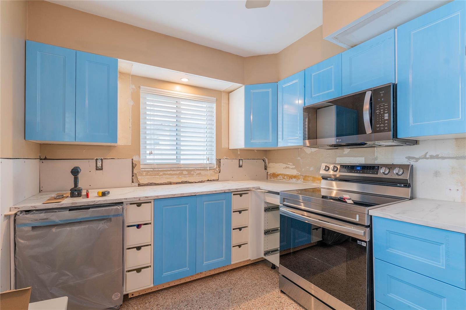 809 MANDALAY AVE, CLEARWATER BEACH, FL, 33767