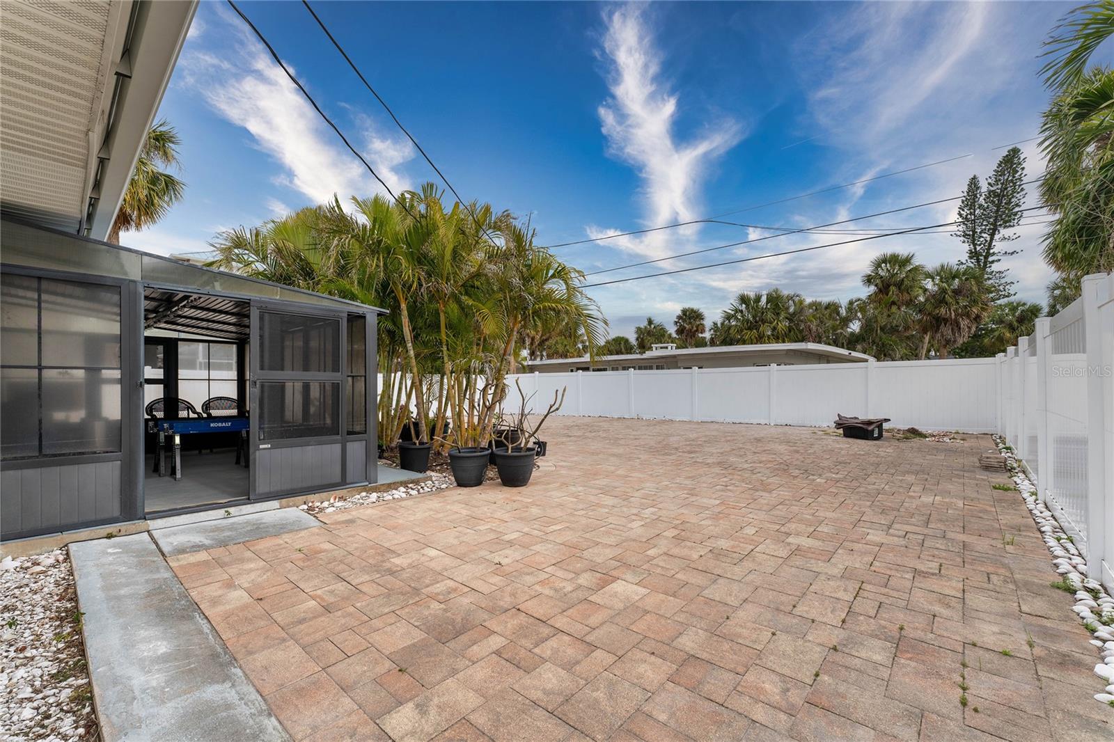 809 MANDALAY AVE, CLEARWATER BEACH, FL, 33767