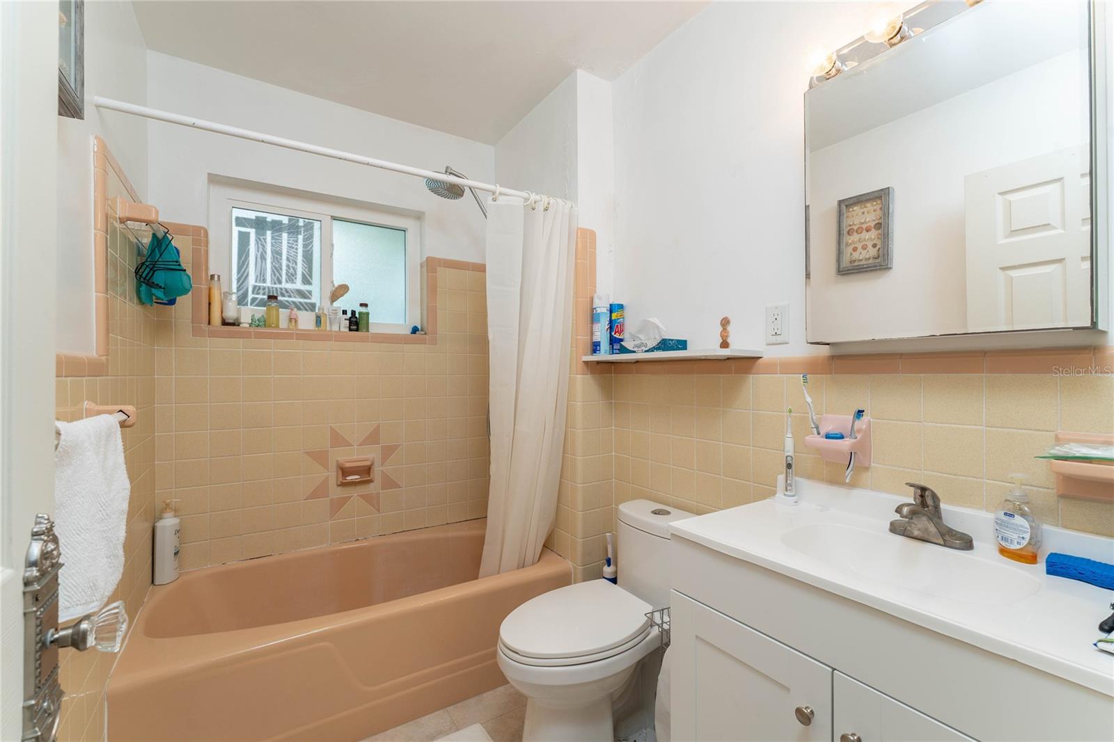 809 MANDALAY AVE, CLEARWATER BEACH, FL, 33767