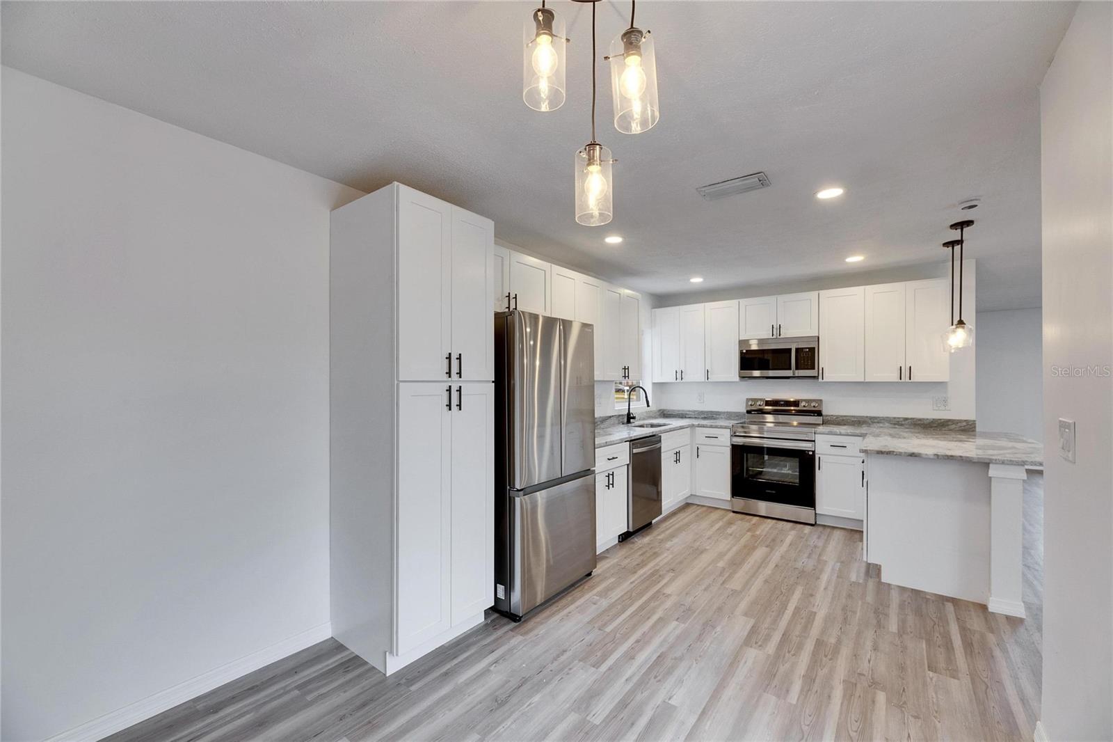 2901 FORESTWOOD DR, SEFFNER, FL, 33584