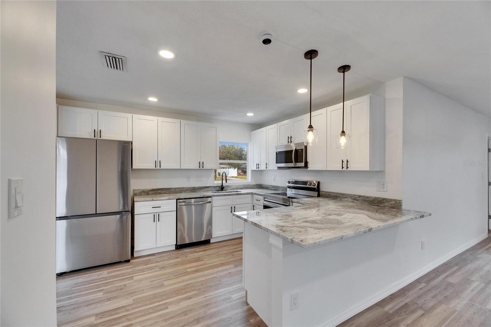 2901 FORESTWOOD DR, SEFFNER, FL, 33584