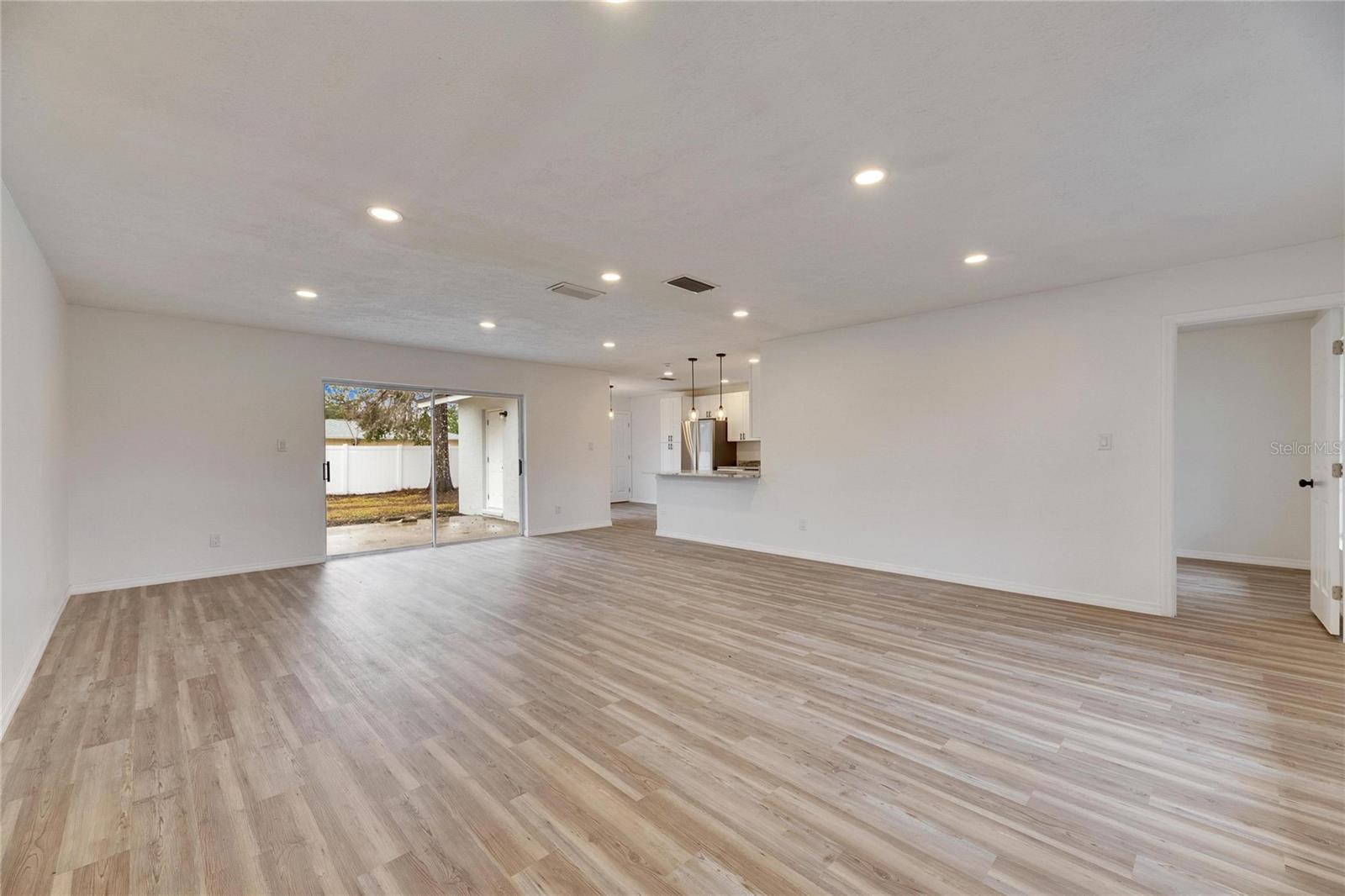 2901 FORESTWOOD DR, SEFFNER, FL, 33584