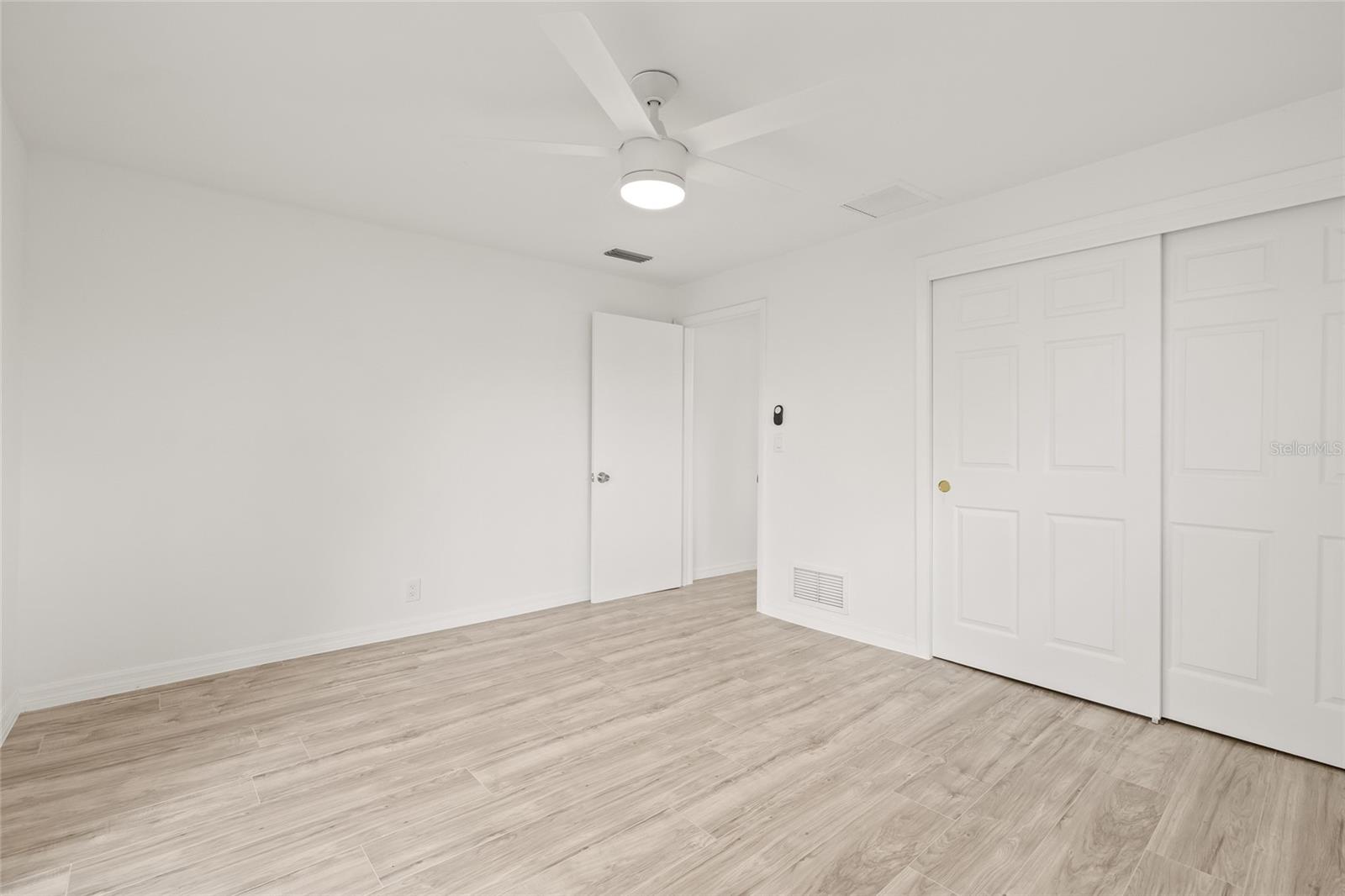 2255 S LAGOON CIR, CLEARWATER, FL, 33765