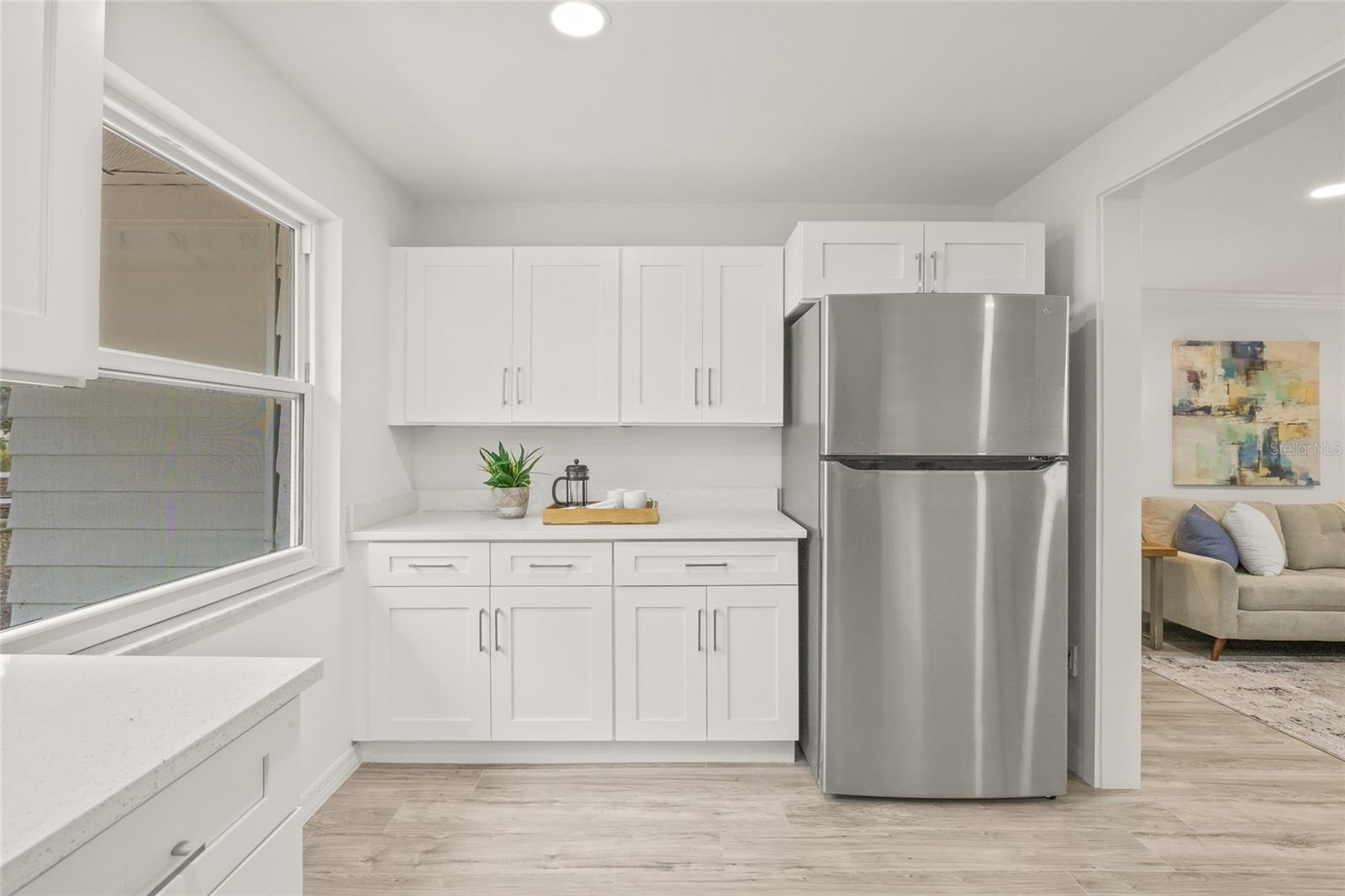 2255 S LAGOON CIR, CLEARWATER, FL, 33765