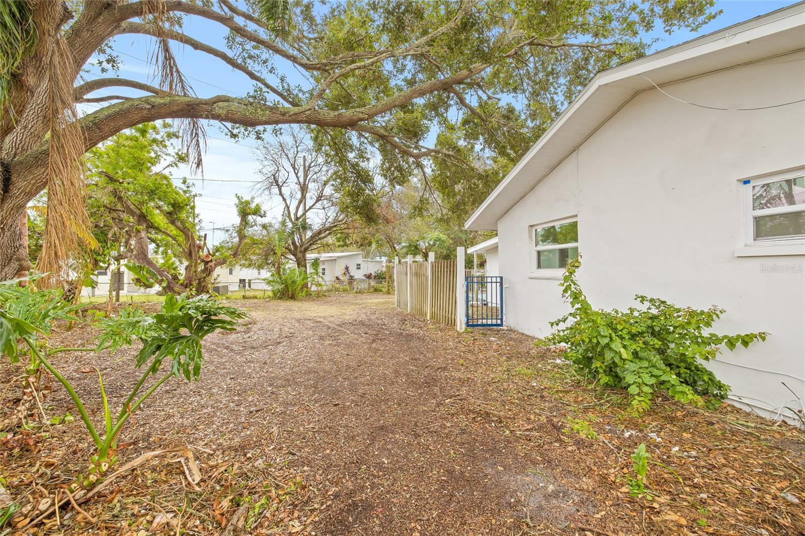 2255 S LAGOON CIR, CLEARWATER, FL, 33765