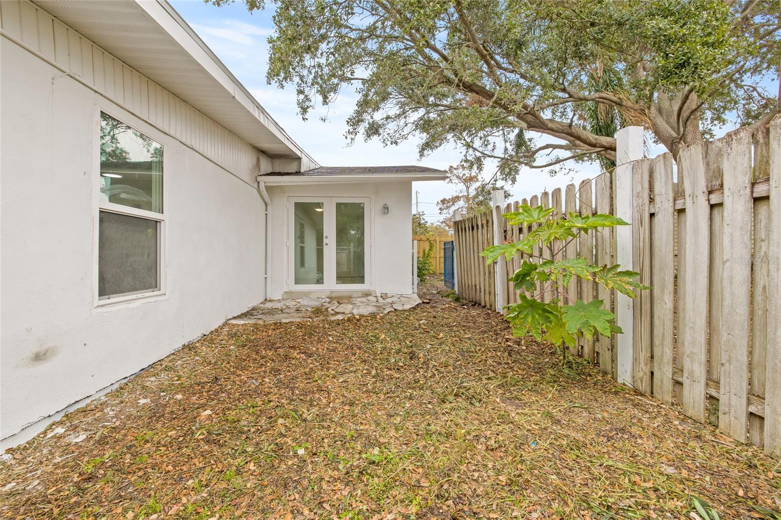 2255 S LAGOON CIR, CLEARWATER, FL, 33765