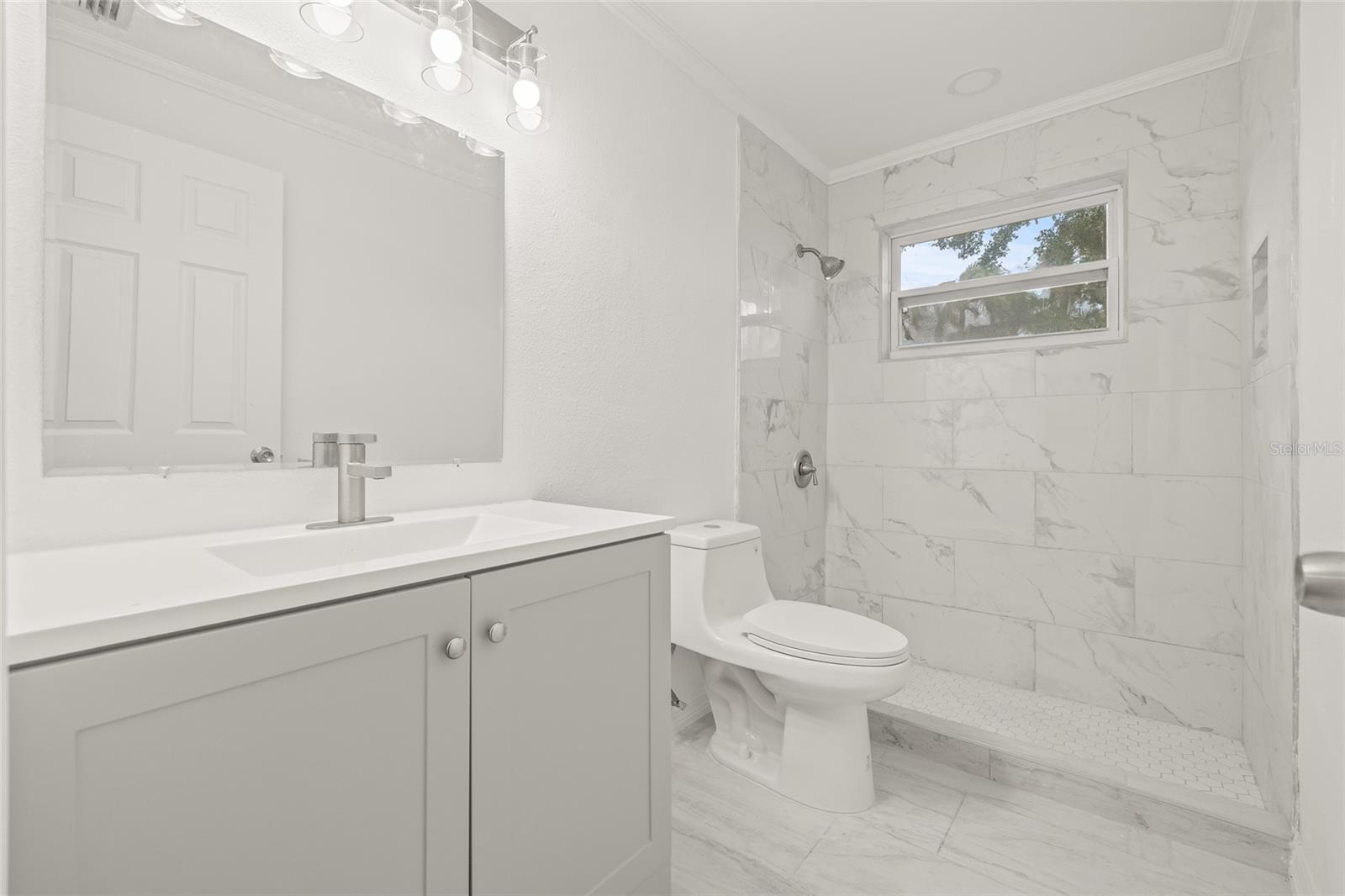 2255 S LAGOON CIR, CLEARWATER, FL, 33765
