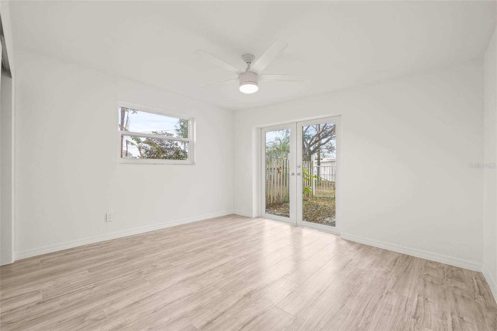 2255 S LAGOON CIR, CLEARWATER, FL, 33765
