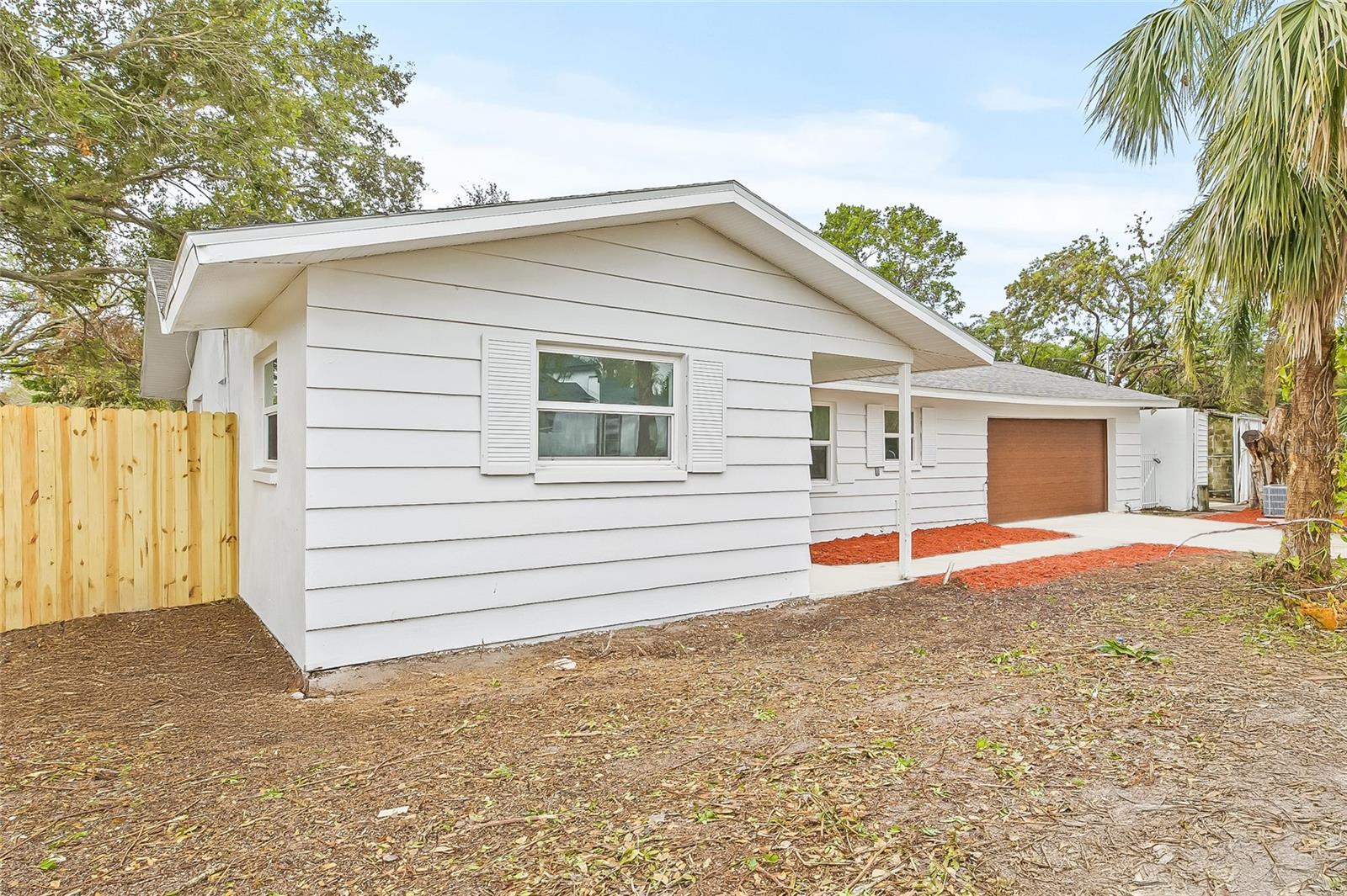 2255 S LAGOON CIR, CLEARWATER, FL, 33765