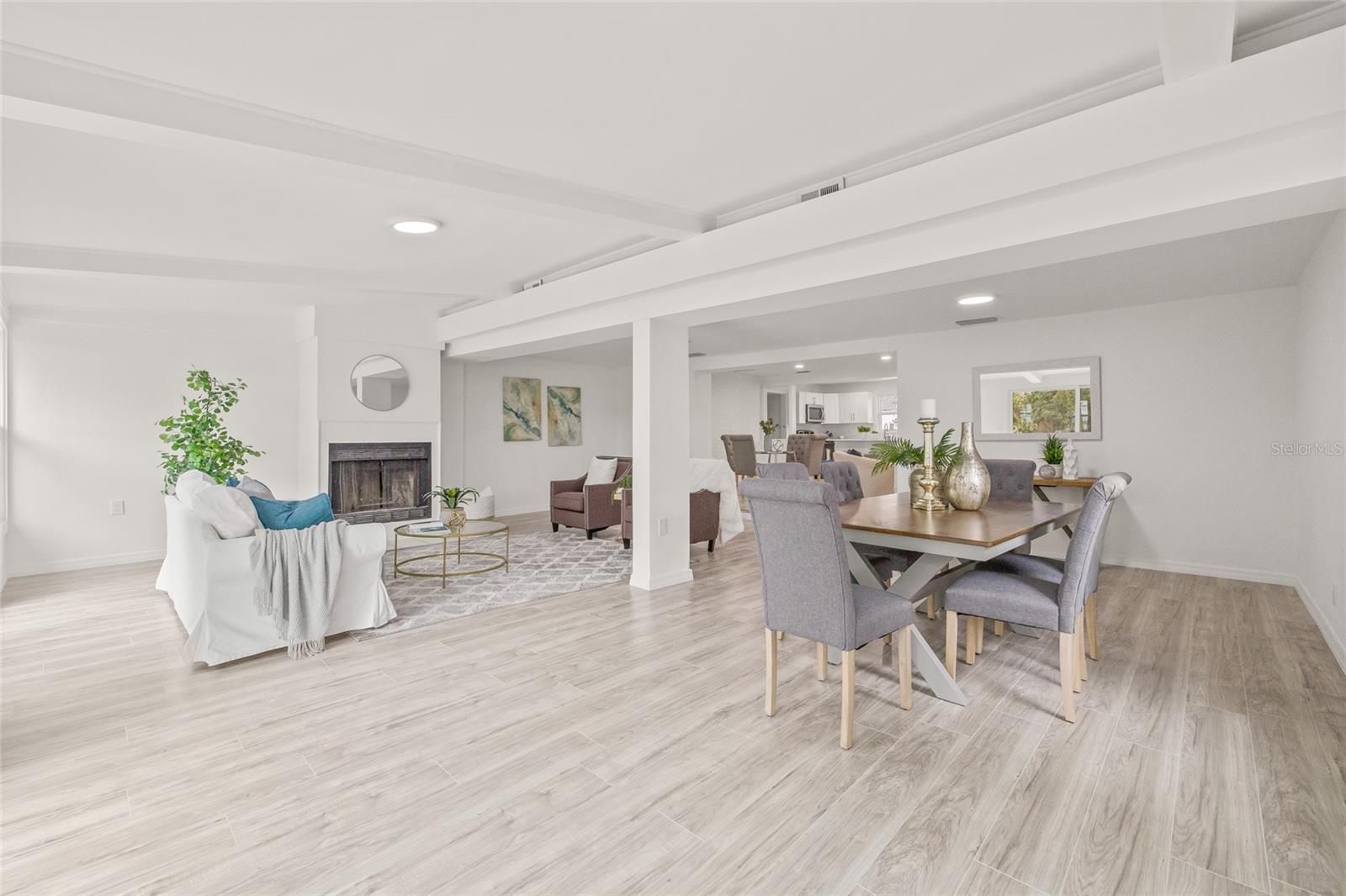 2255 S LAGOON CIR, CLEARWATER, FL, 33765