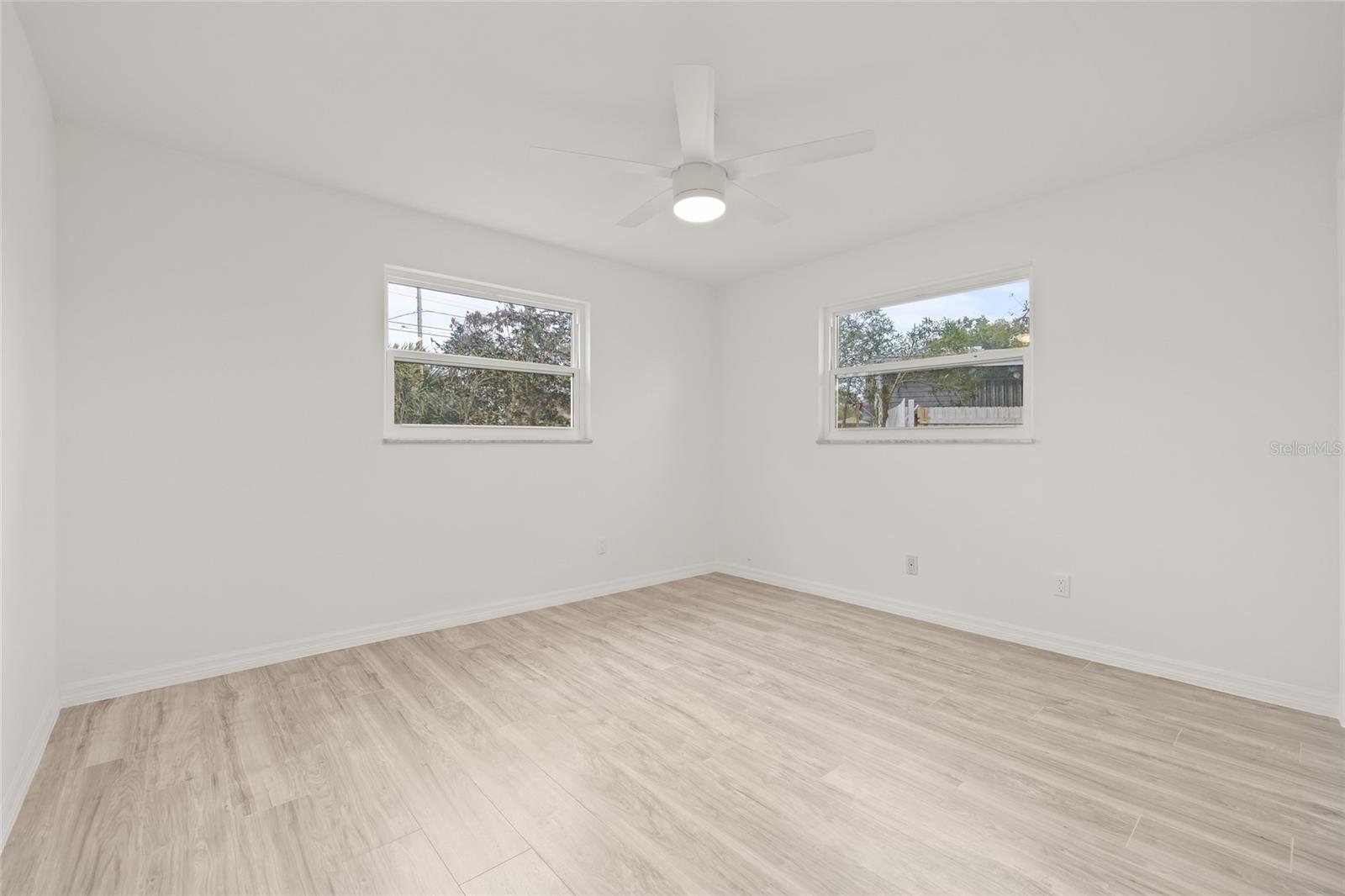 2255 S LAGOON CIR, CLEARWATER, FL, 33765