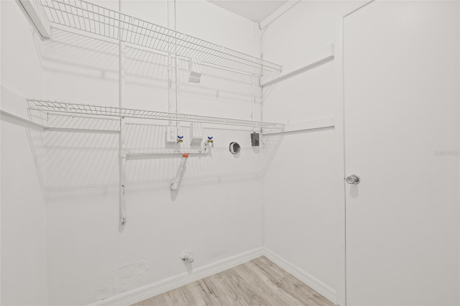 2255 S LAGOON CIR, CLEARWATER, FL, 33765