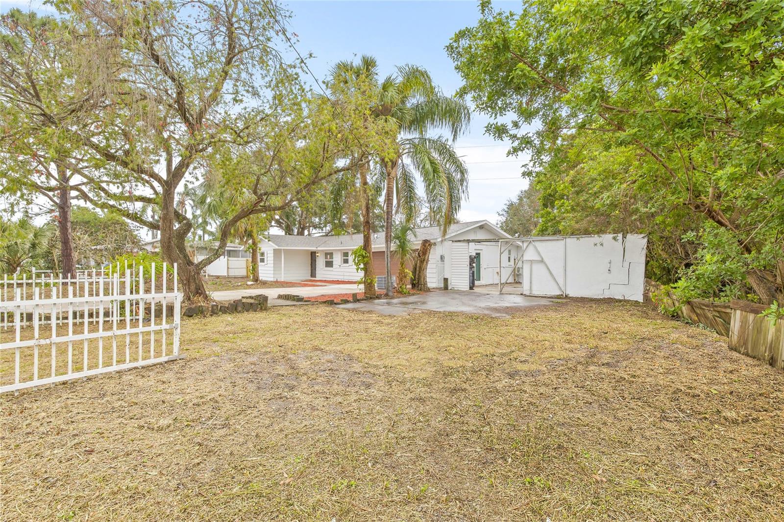2255 S LAGOON CIR, CLEARWATER, FL, 33765