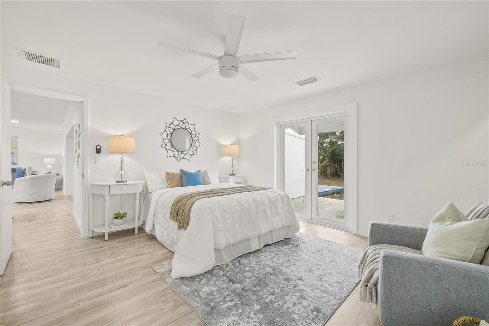 2255 S LAGOON CIR, CLEARWATER, FL, 33765