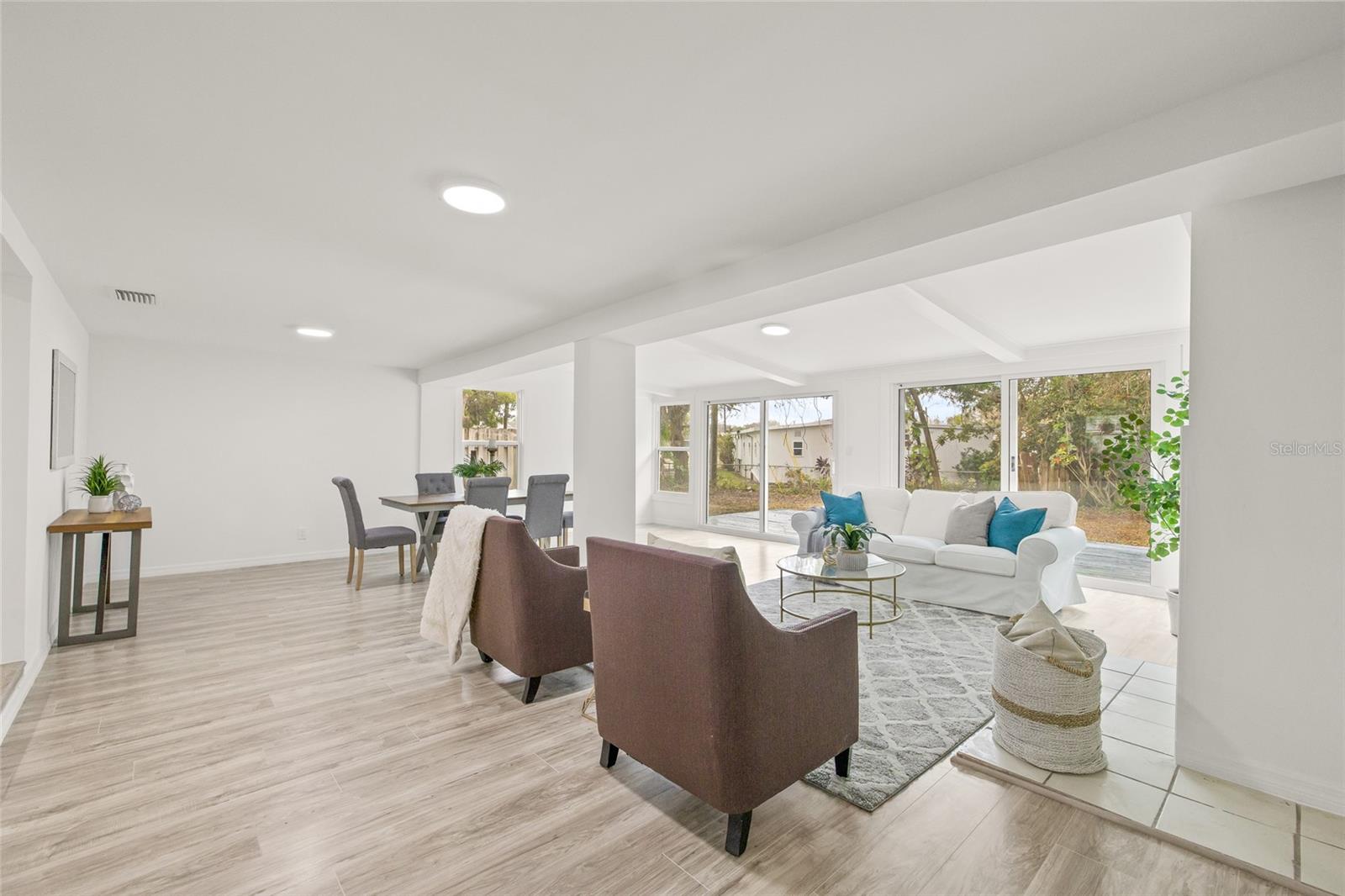 2255 S LAGOON CIR, CLEARWATER, FL, 33765