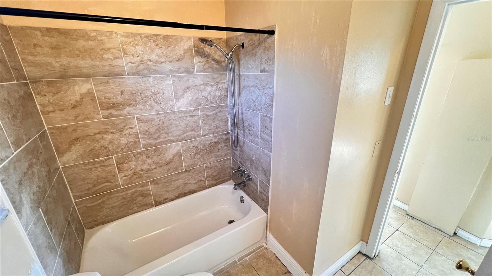 1309 SAXON BLVD, DELTONA, FL, 32725