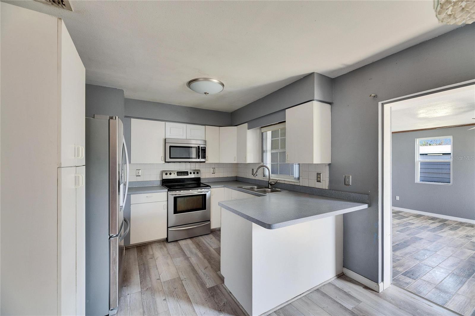 2203 18TH STREET CT E, BRADENTON, FL, 34208