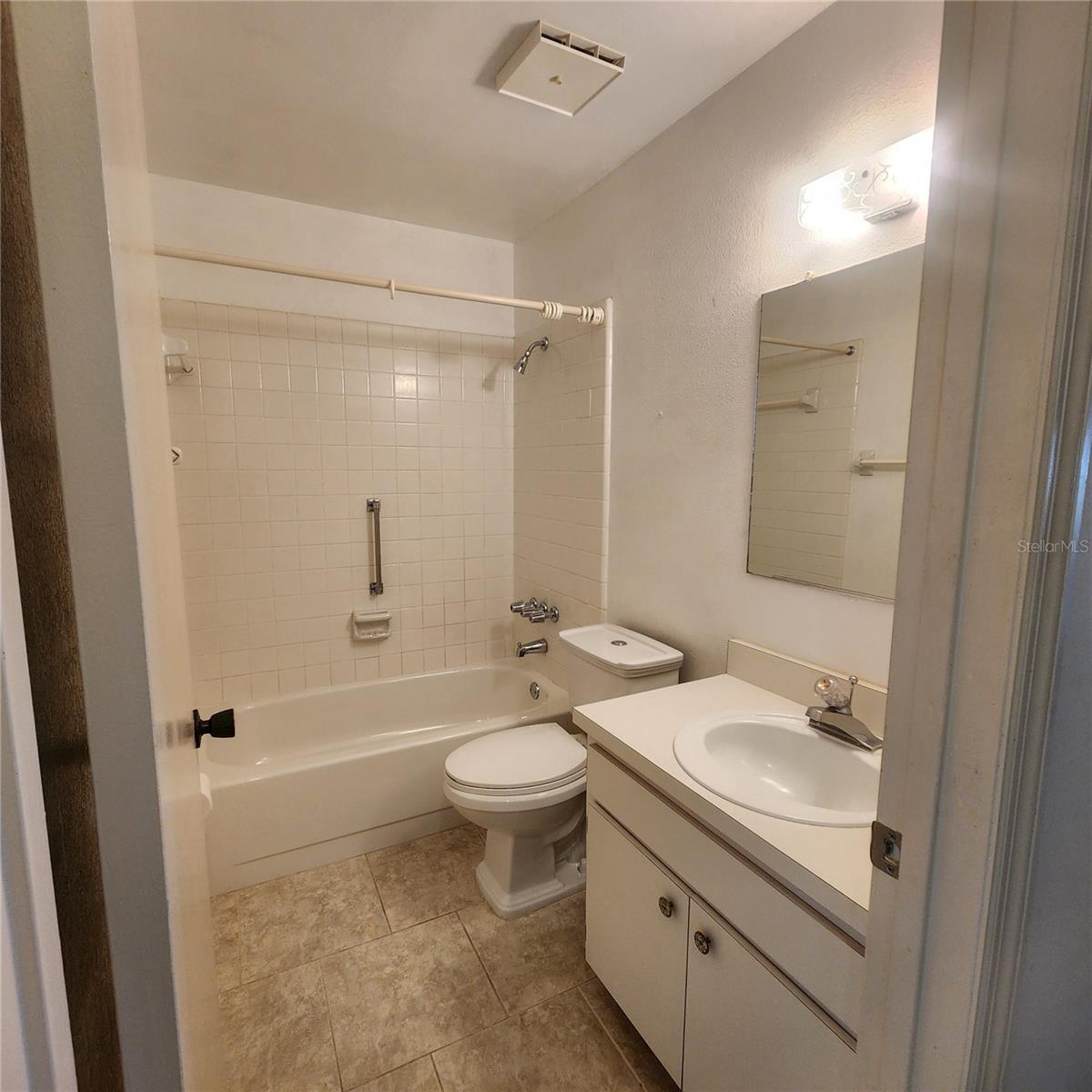 2241 GREENWICH DR #68, SUN CITY CENTER, FL, 33573