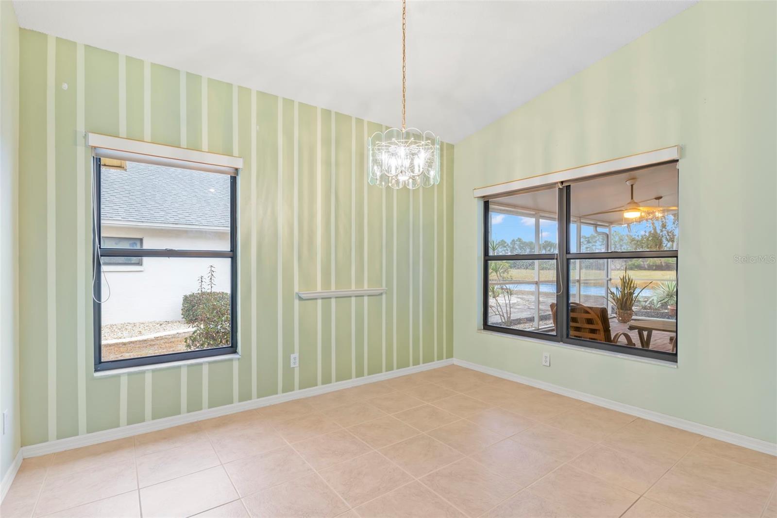 217 LINGER LN, SUN CITY CENTER, FL, 33573