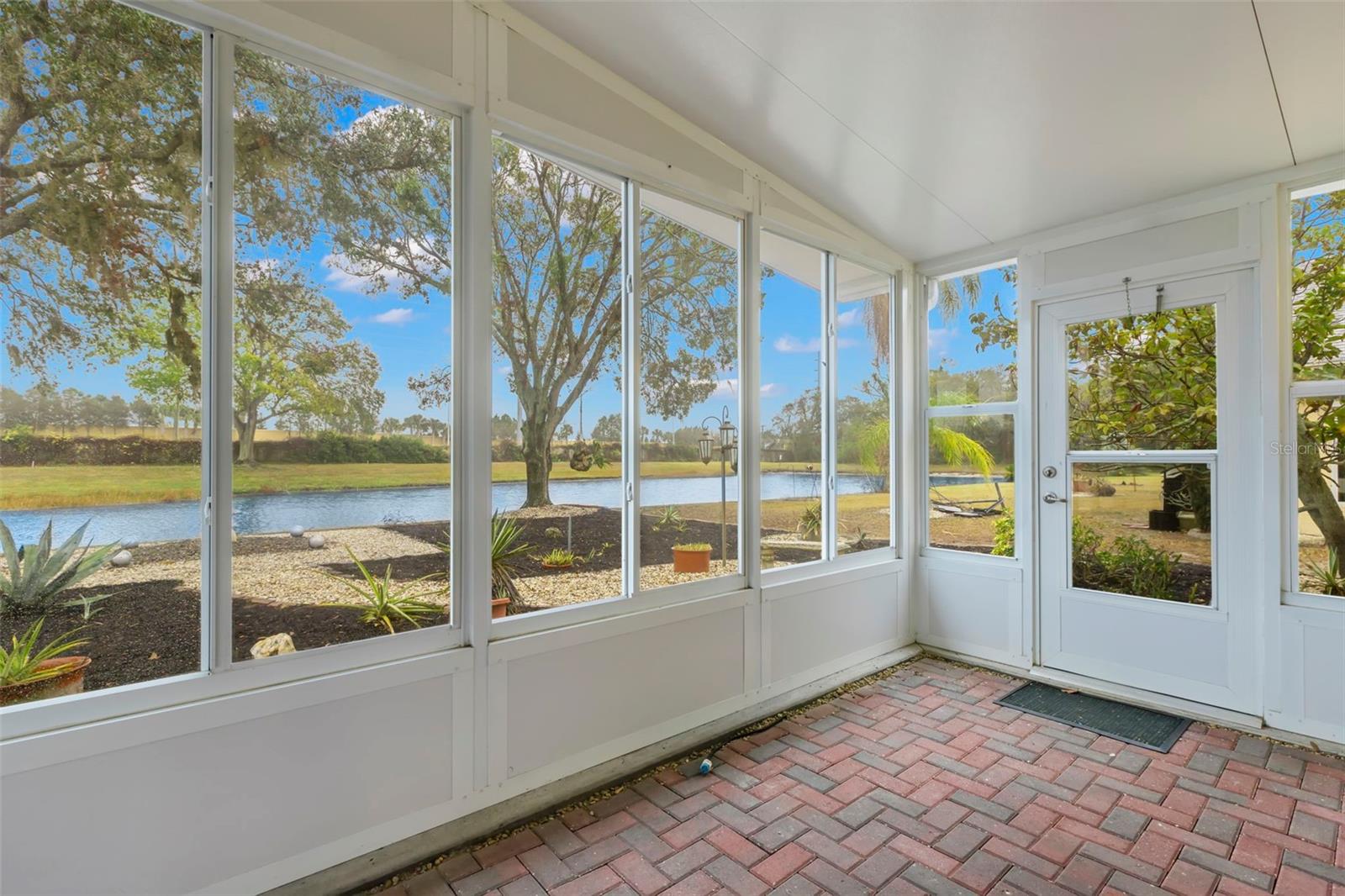 217 LINGER LN, SUN CITY CENTER, FL, 33573