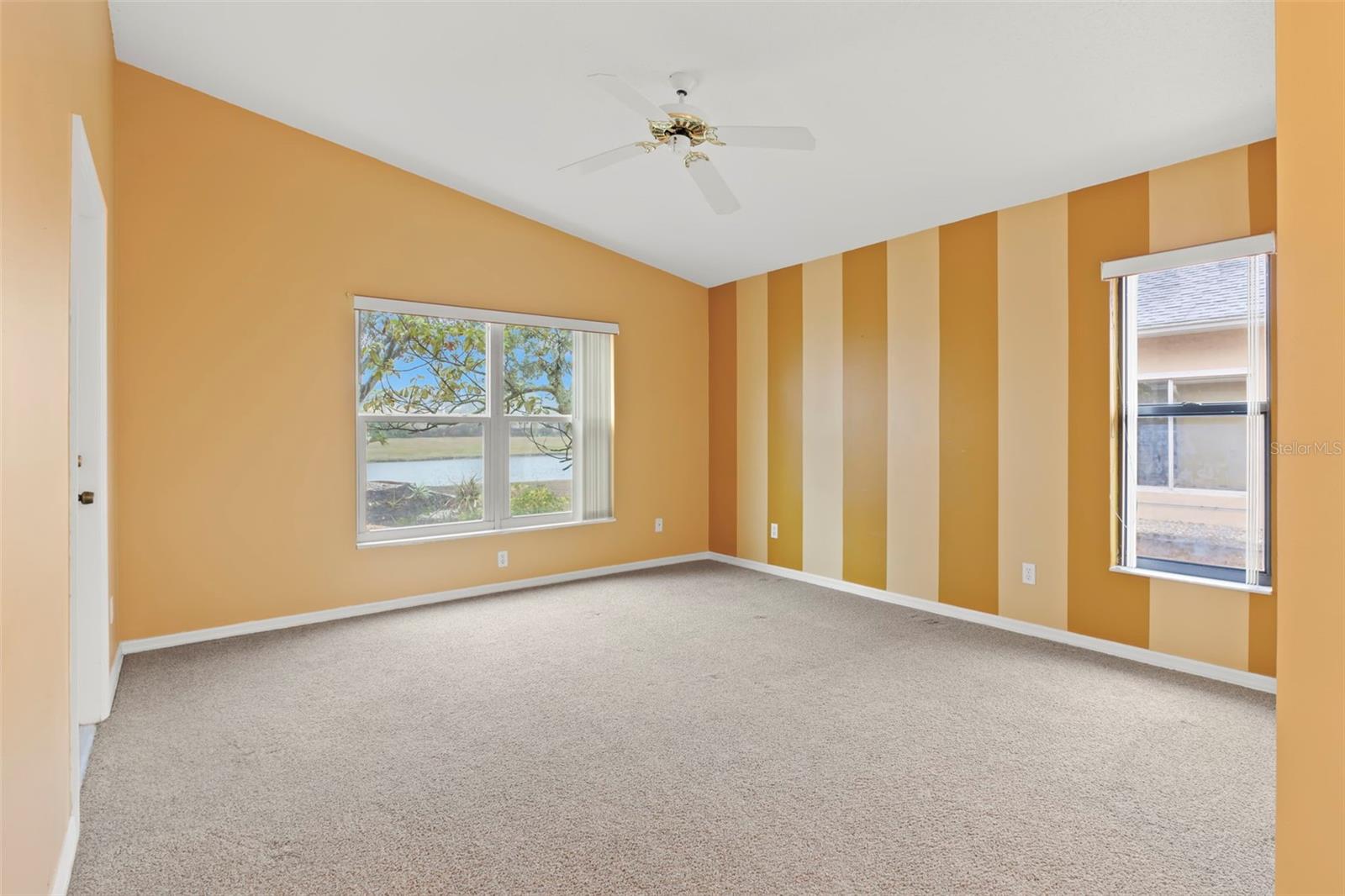 217 LINGER LN, SUN CITY CENTER, FL, 33573