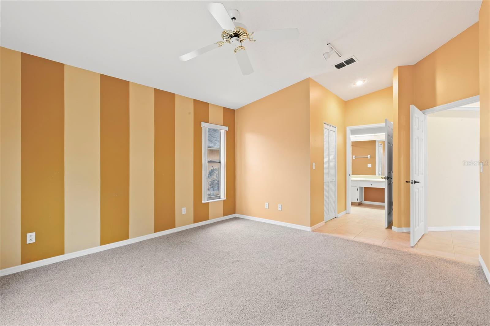 217 LINGER LN, SUN CITY CENTER, FL, 33573