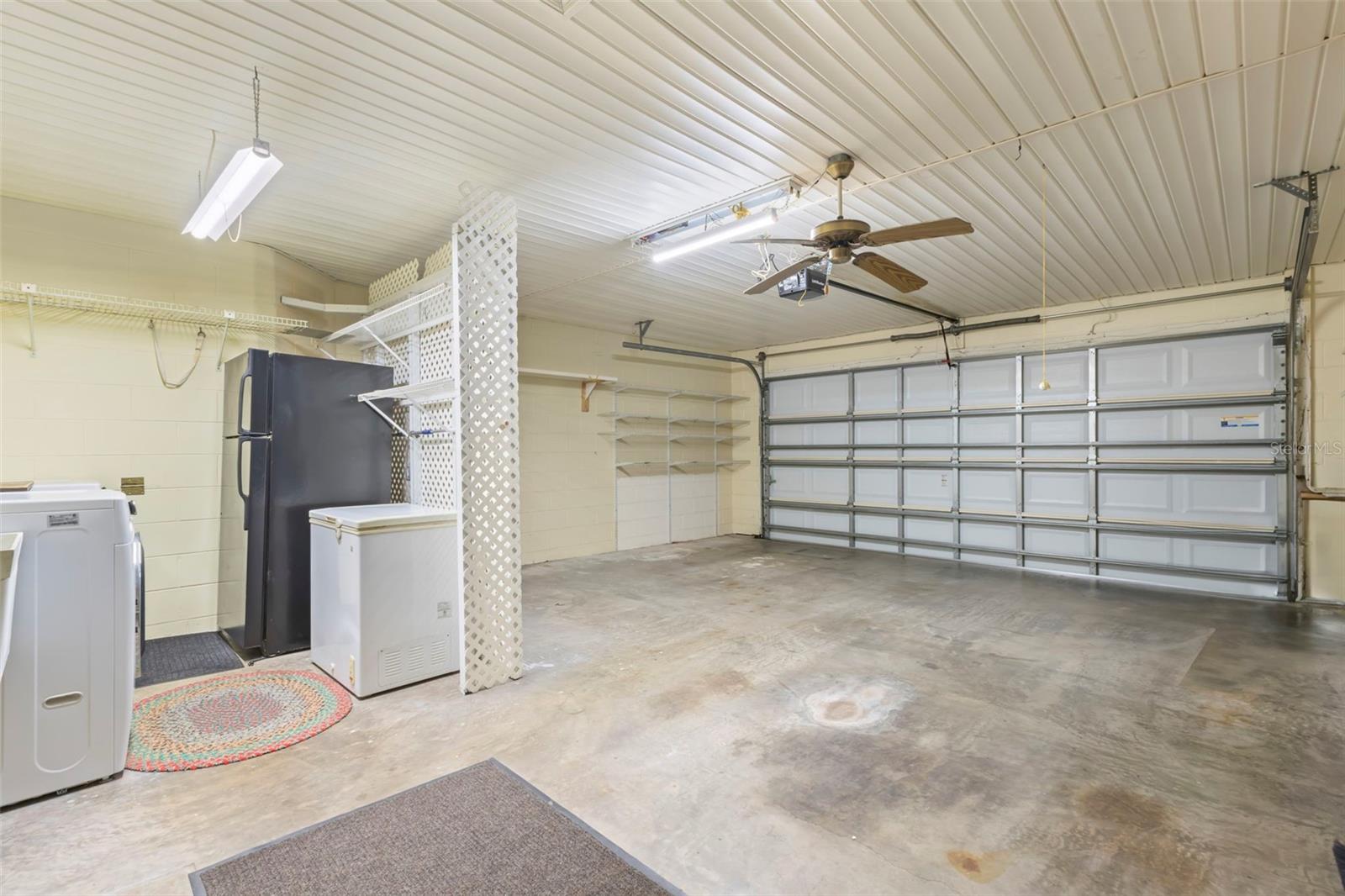 217 LINGER LN, SUN CITY CENTER, FL, 33573