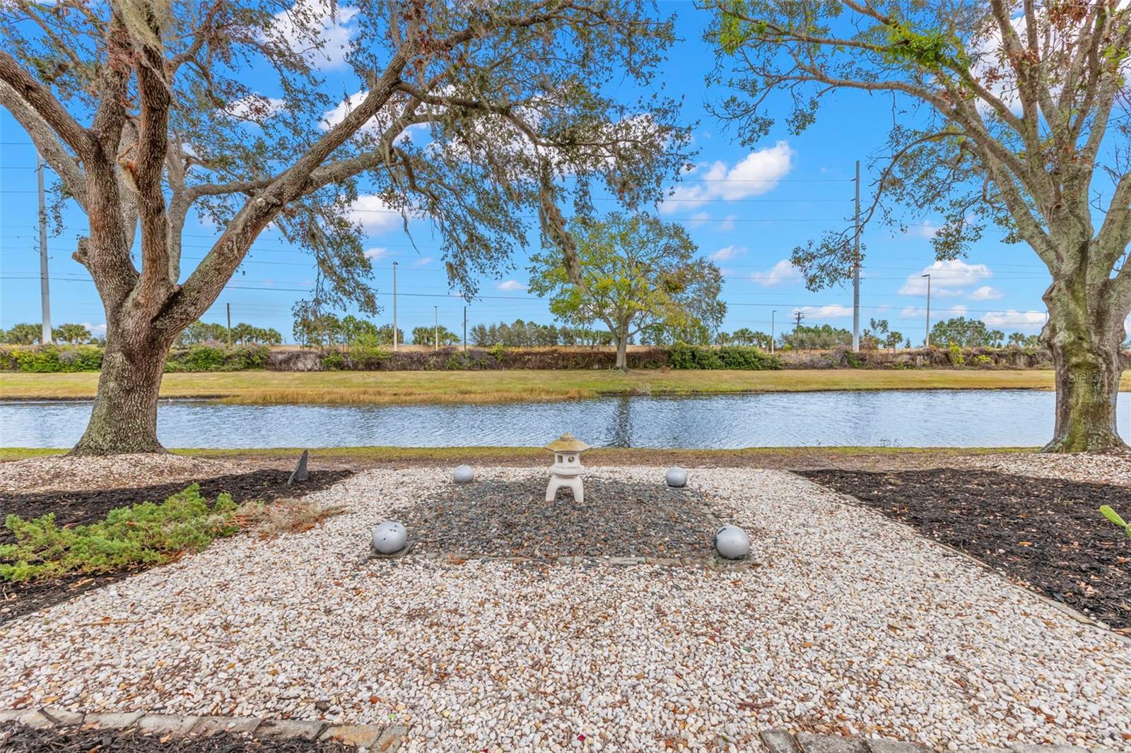 217 LINGER LN, SUN CITY CENTER, FL, 33573