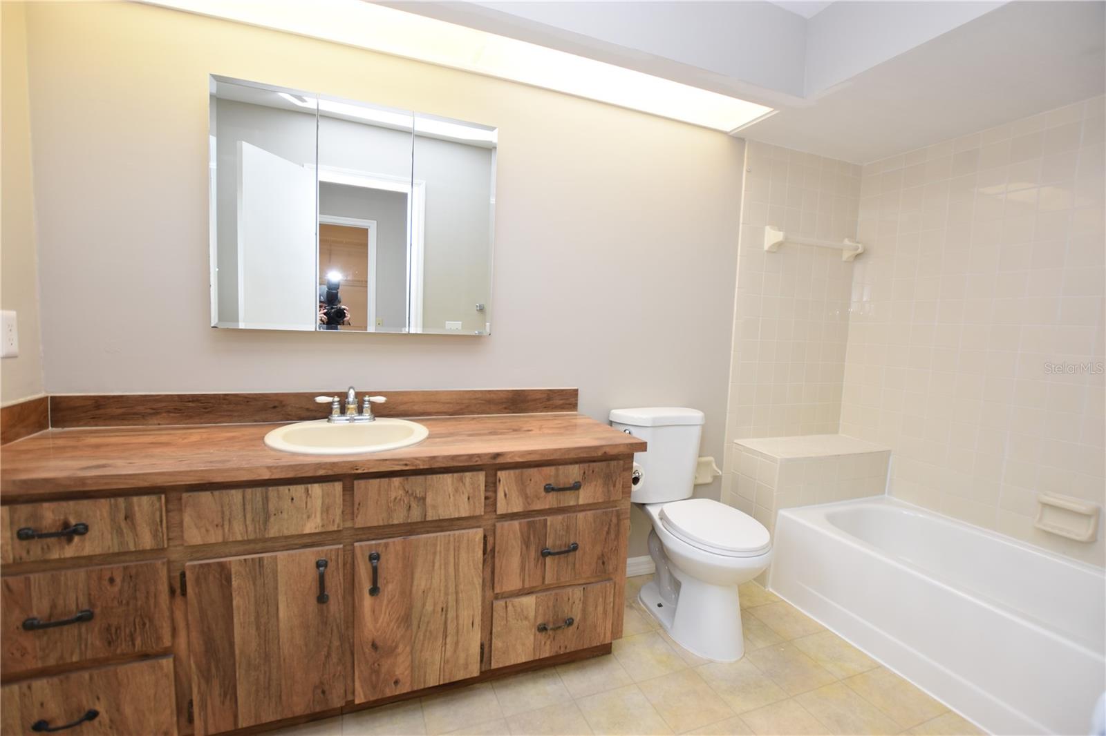 746 HIGHLAND GARDENS LN, LAKELAND, FL, 33813