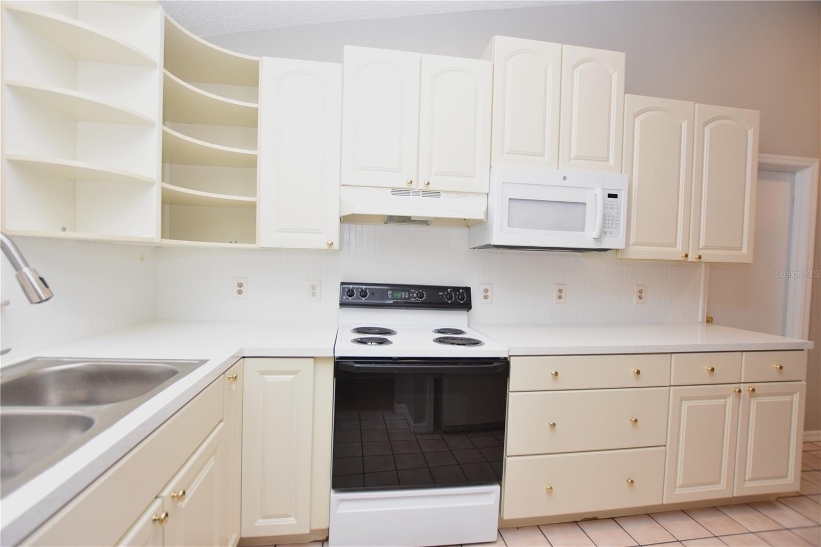 746 HIGHLAND GARDENS LN, LAKELAND, FL, 33813