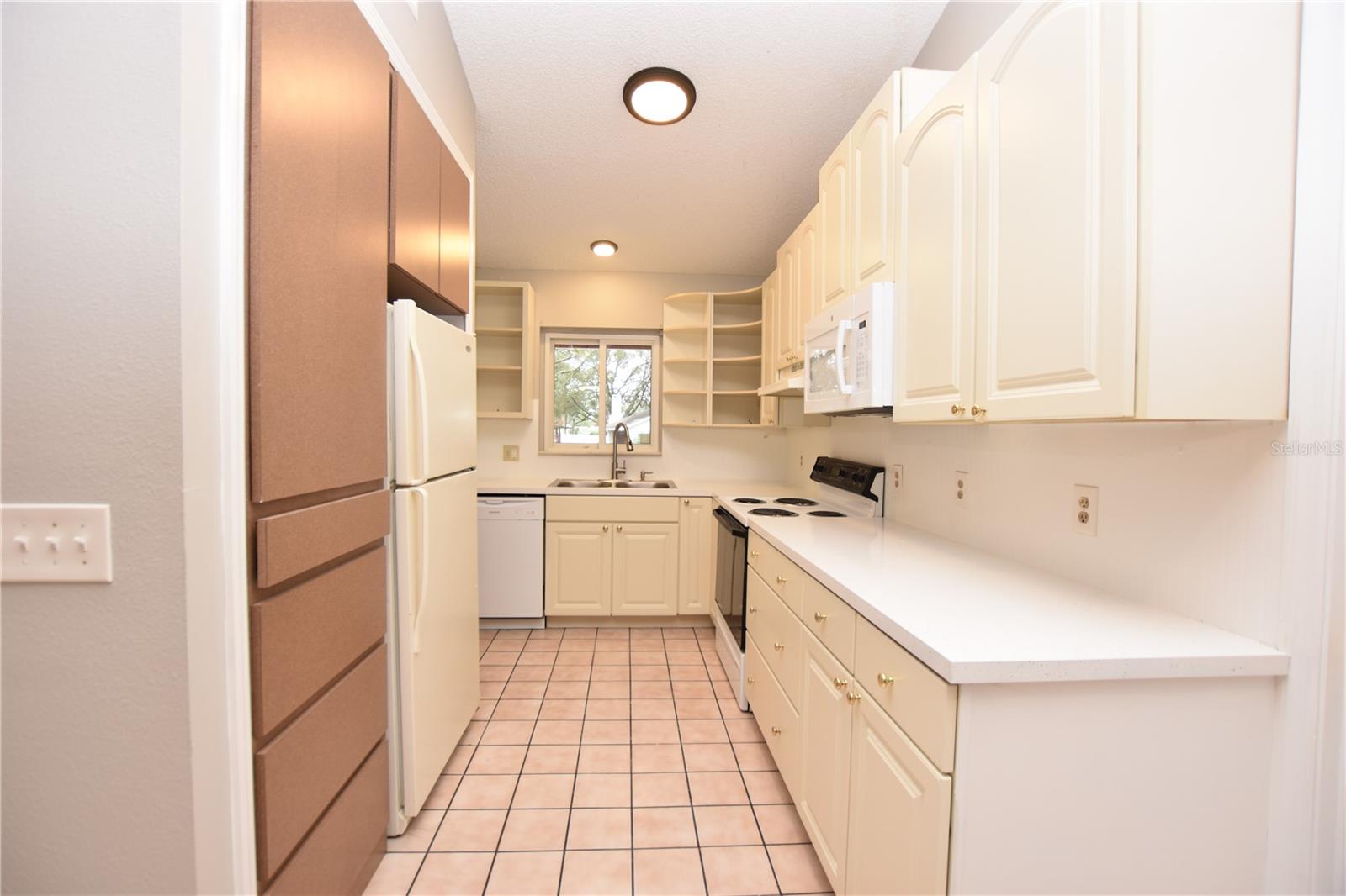 746 HIGHLAND GARDENS LN, LAKELAND, FL, 33813