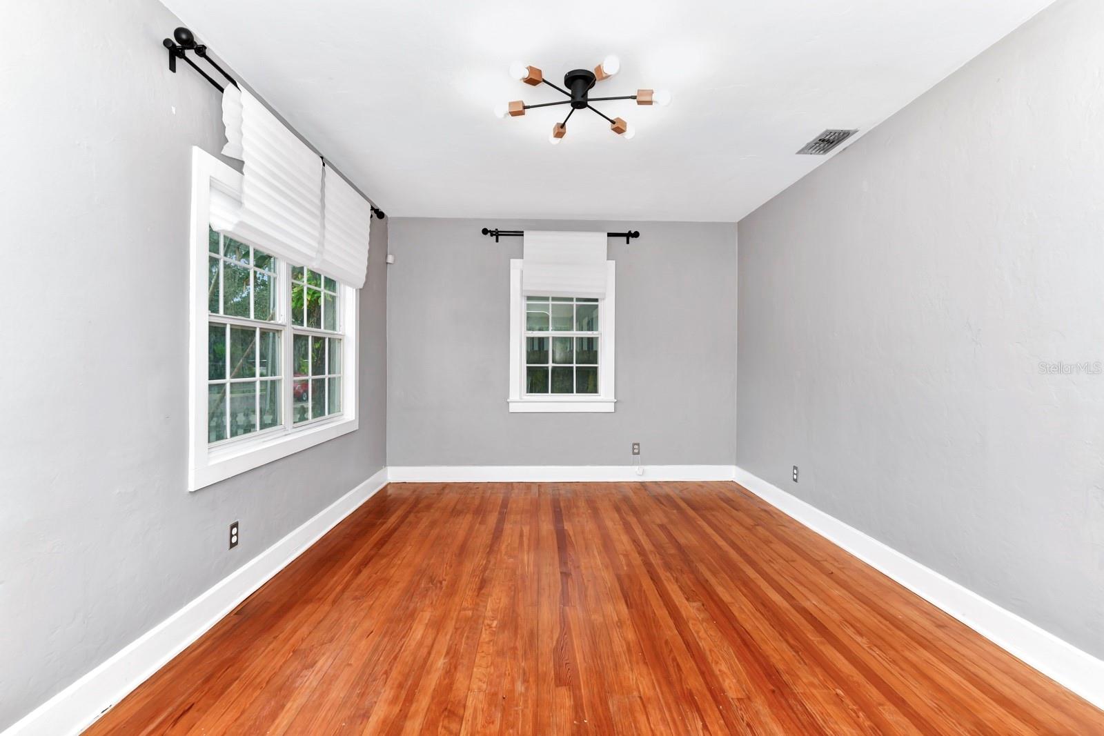 1300 E KALEY ST, ORLANDO, FL, 32806